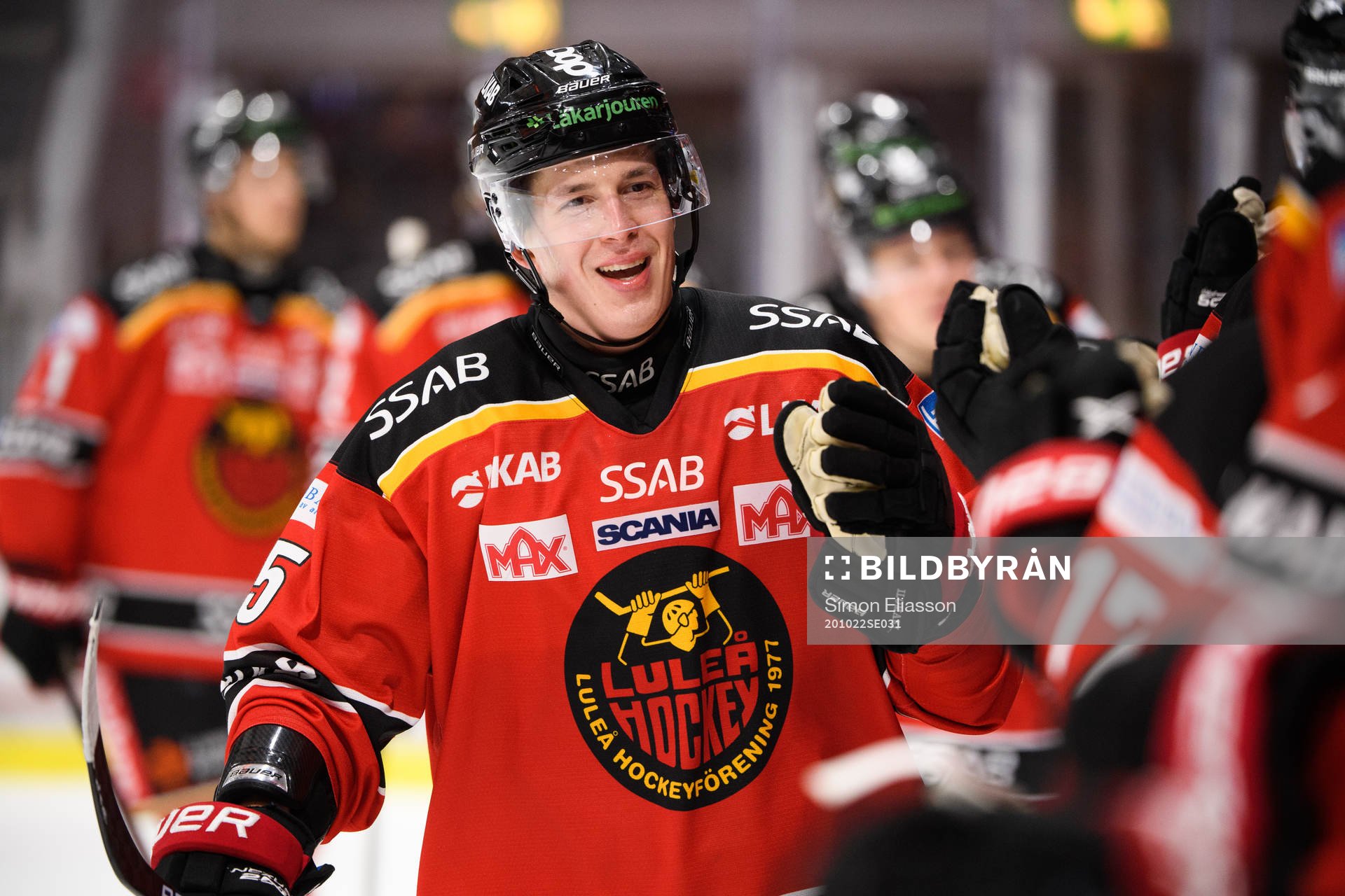 Luleås Arttu Ilomäki jublar