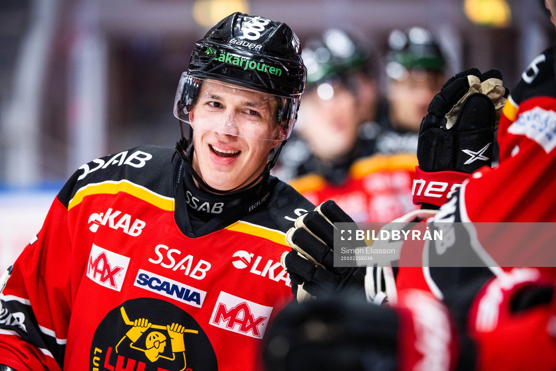 Luleås Arttu Ilomäki jublar