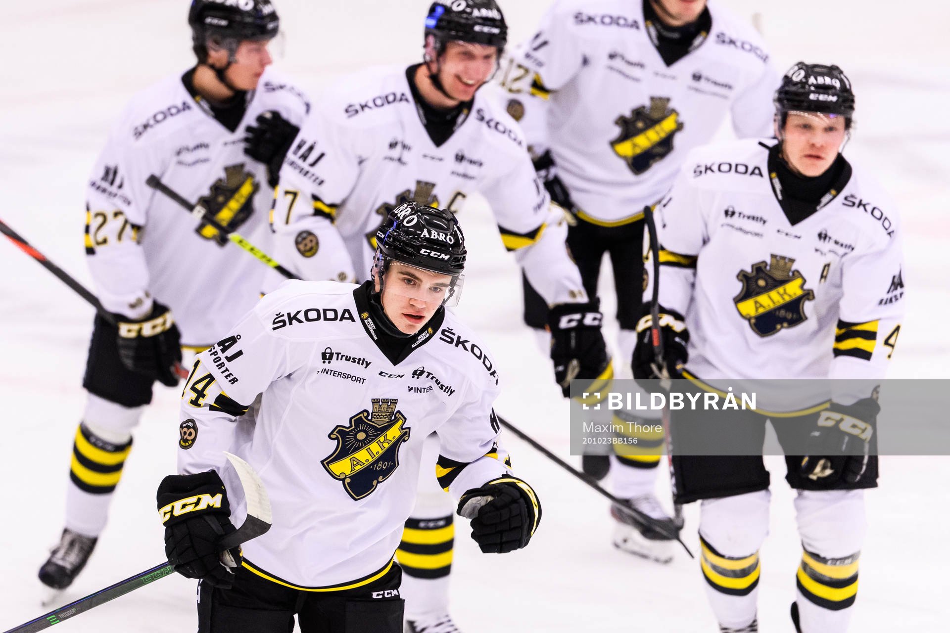 s Isak Salqvist jublar