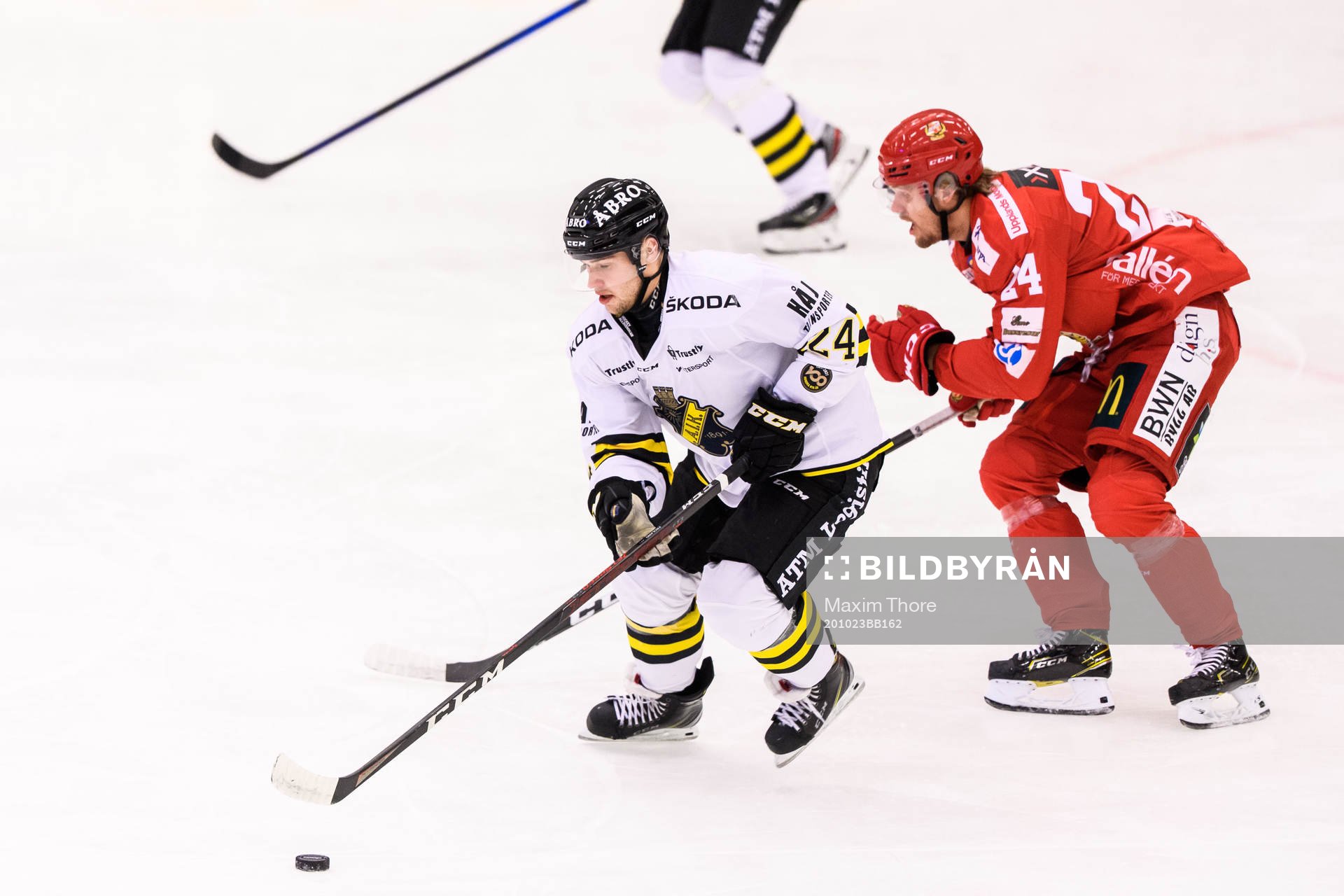 s Dennis Fröland och Almtunas Carl Åsell