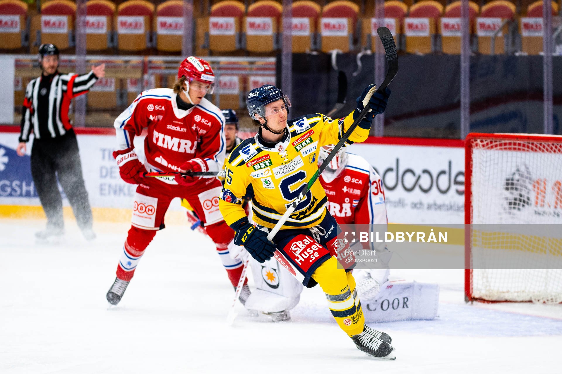 Södertäljes Nick Olesen jublar