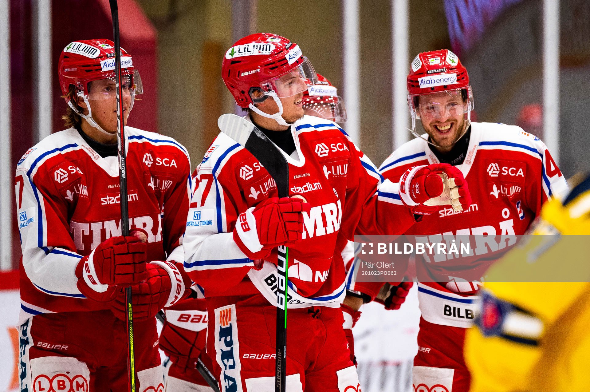 Timrås Jacob Blomqvist och Isac Lundeström jublar