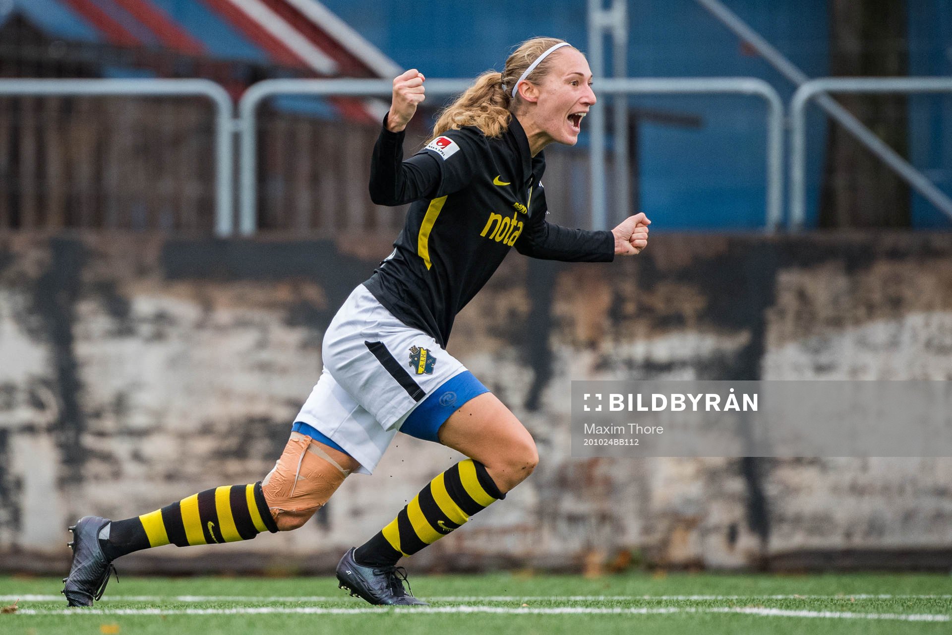 s Matilda Rosqvist jublar