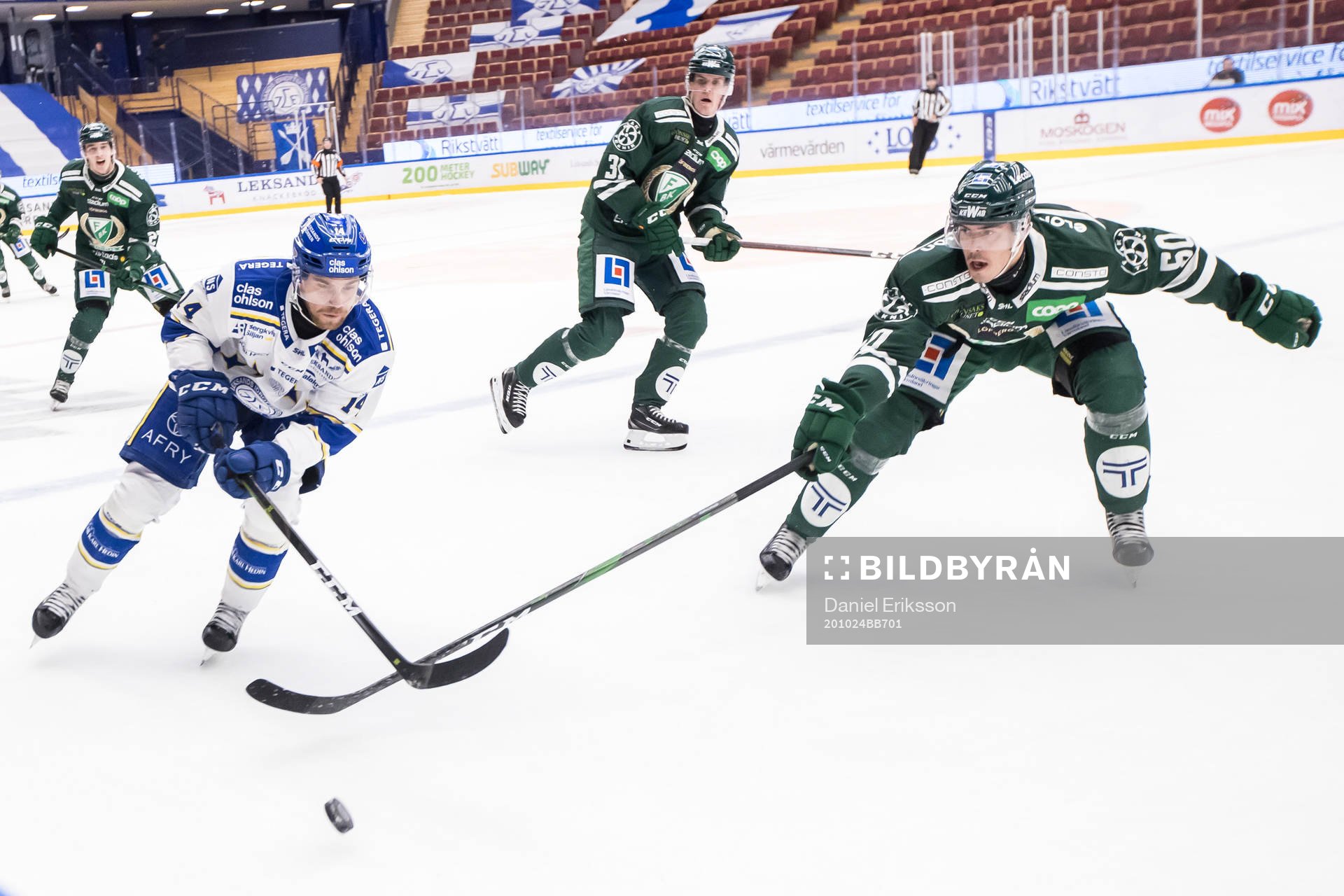 Leksands Oskar Lang och Färjestads Sebastian Erixon