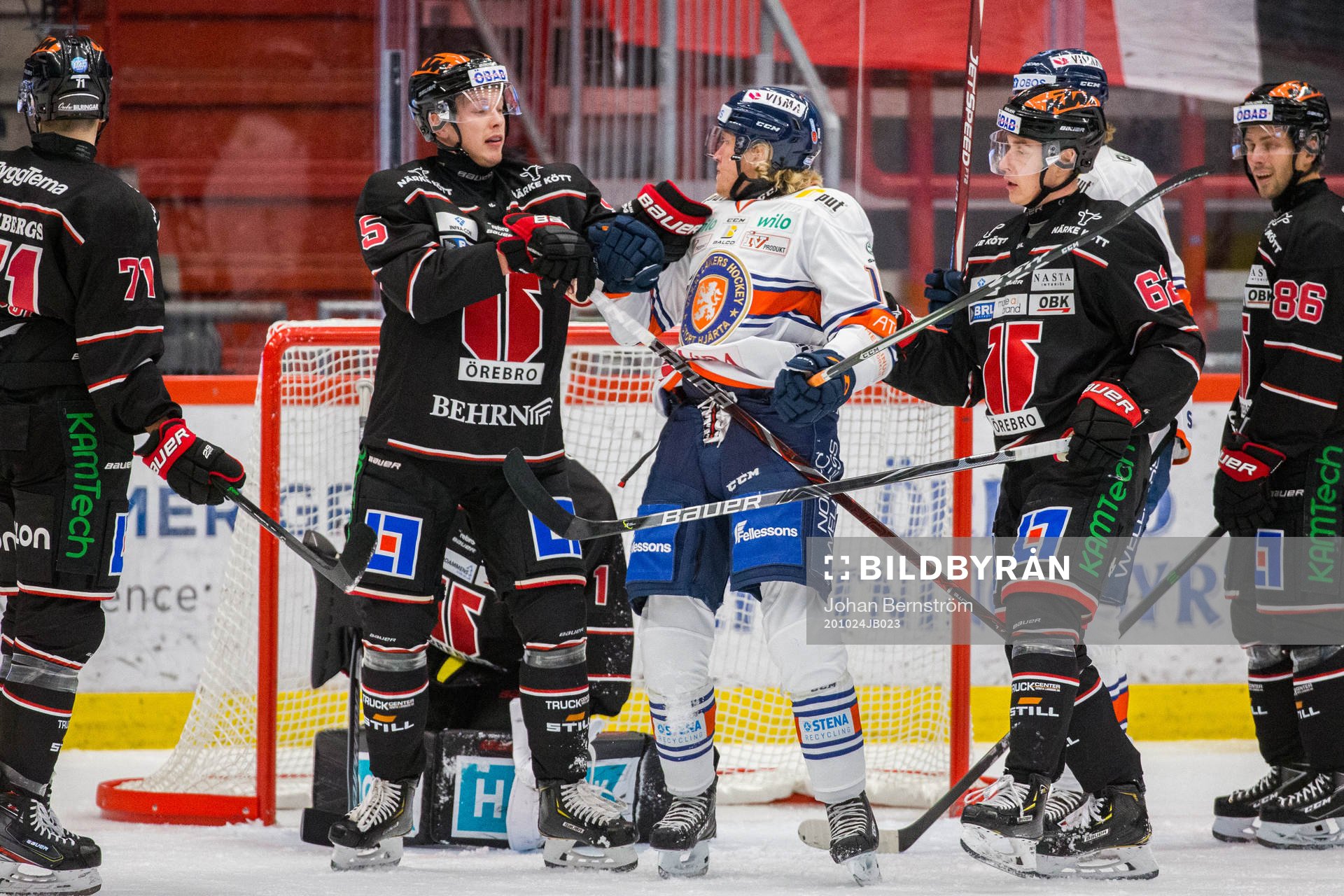Örebros Gustav Backström i bråk med Växjös Marcus