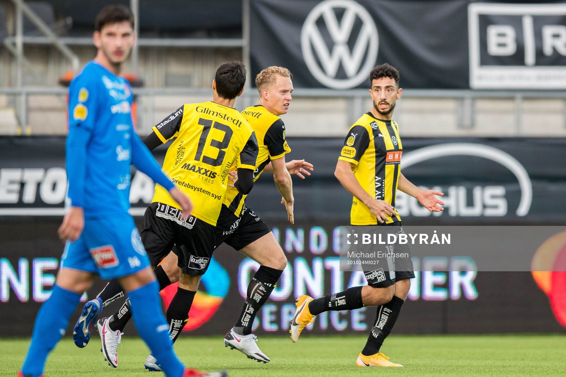 Häckens Gustav Berggren (m) jublar