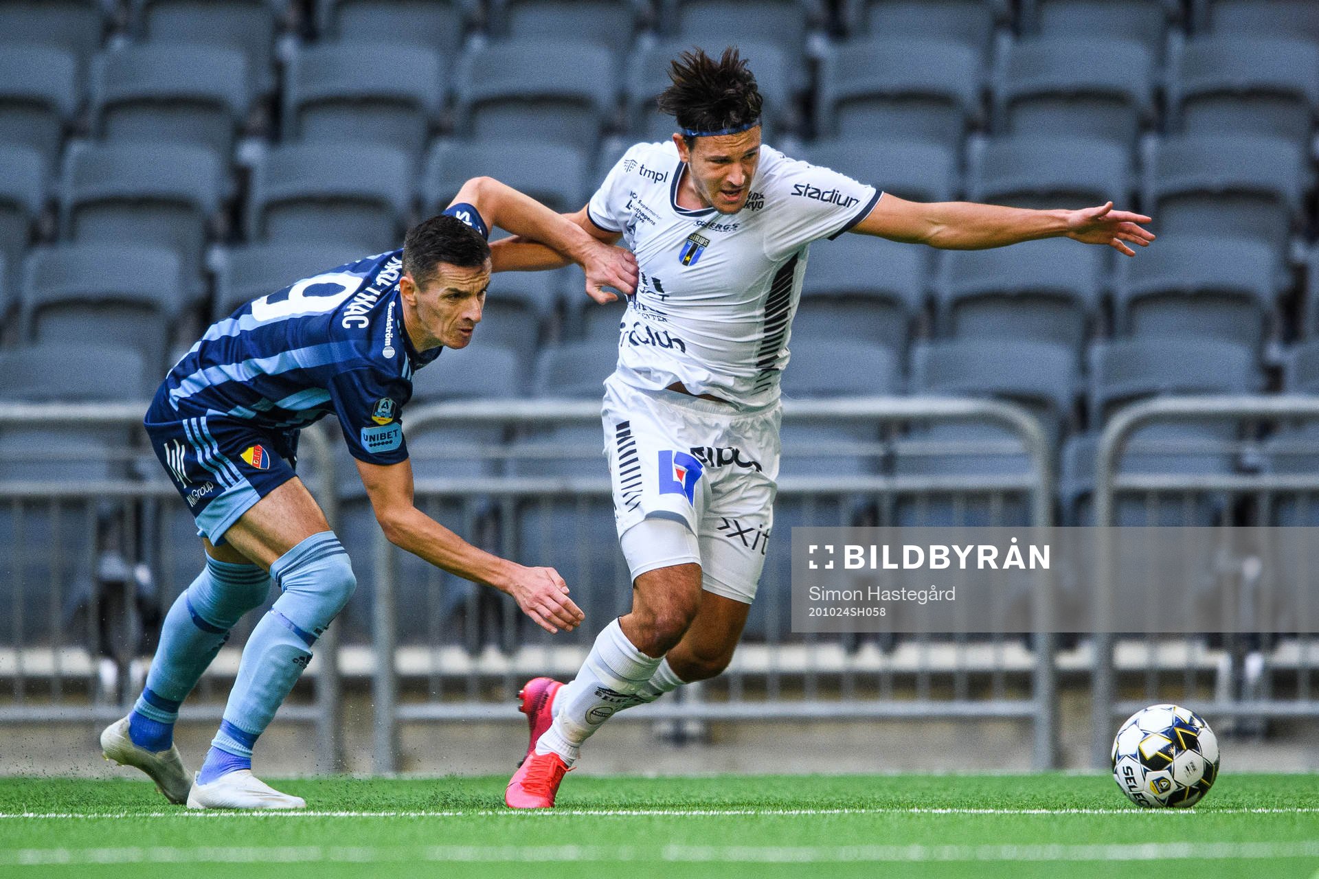 Djurgårdens Haris Radetinac och Sirius Stefano Vecchia