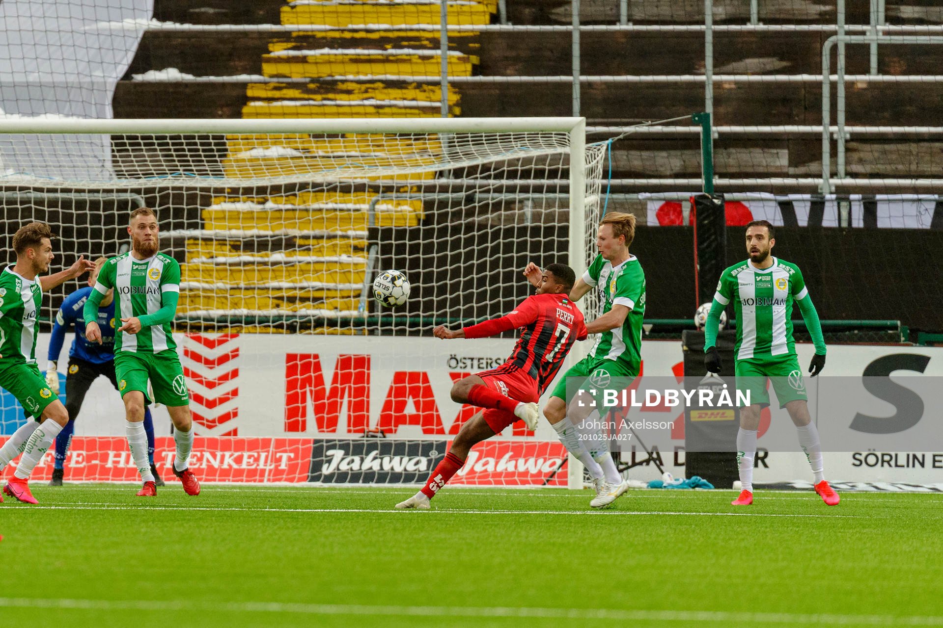 Östersunds Isak Ssewankambo med ett avslut