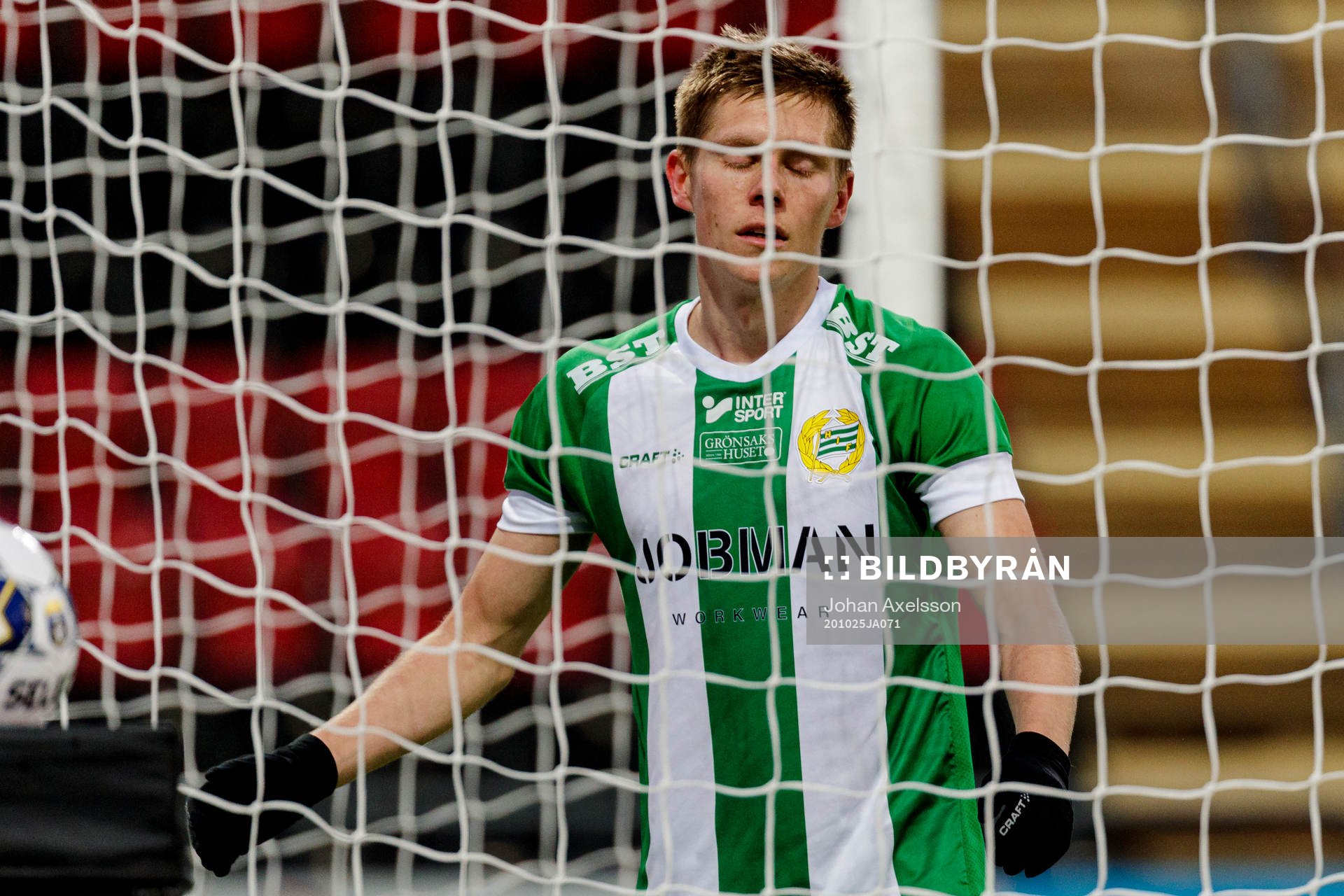Hammarbys Aron Johansson deppar
