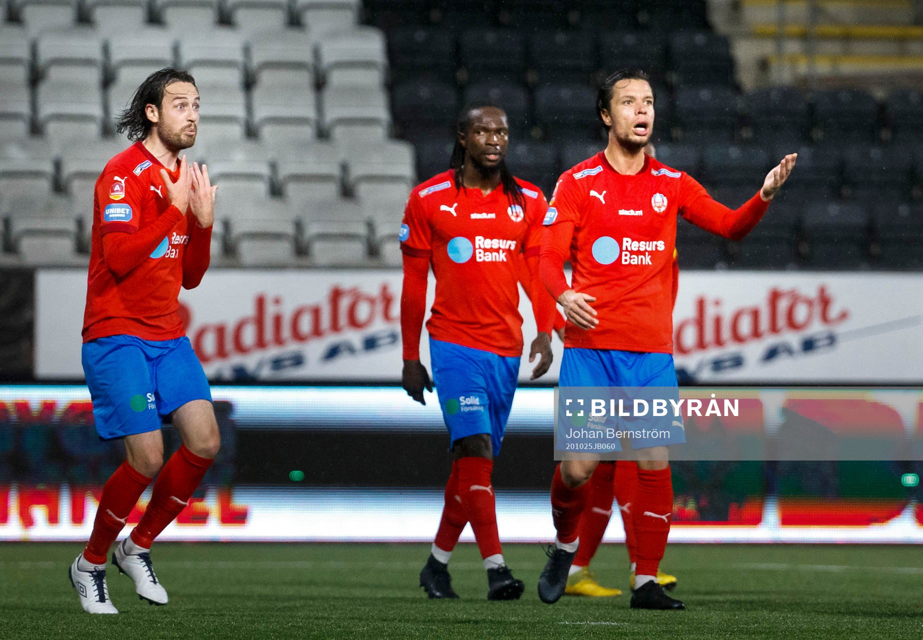 Helsingborgs Mikkel Diskerud och Erik Figueroa deppar