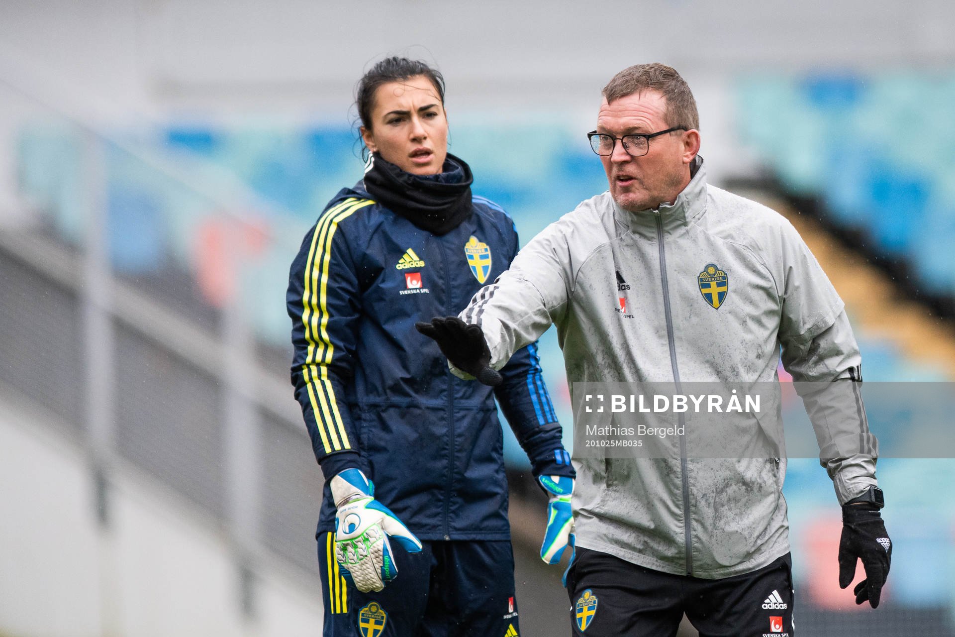Goalkeeper Zecira Musovic and goalkeeper coach Leif