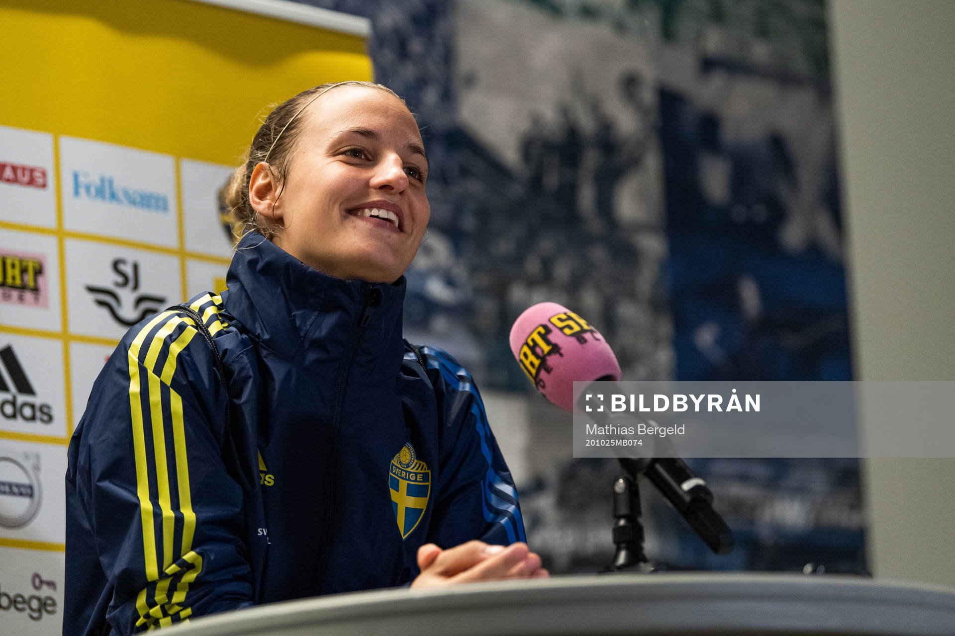 Nathalie Björn is interviewed