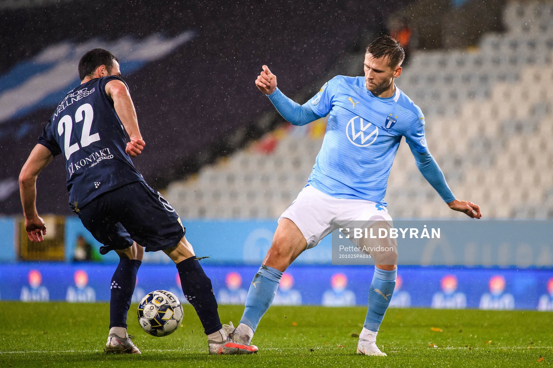 IFK Göteborg Giorgi Kharaishvili och Malmö FFs Arnór
