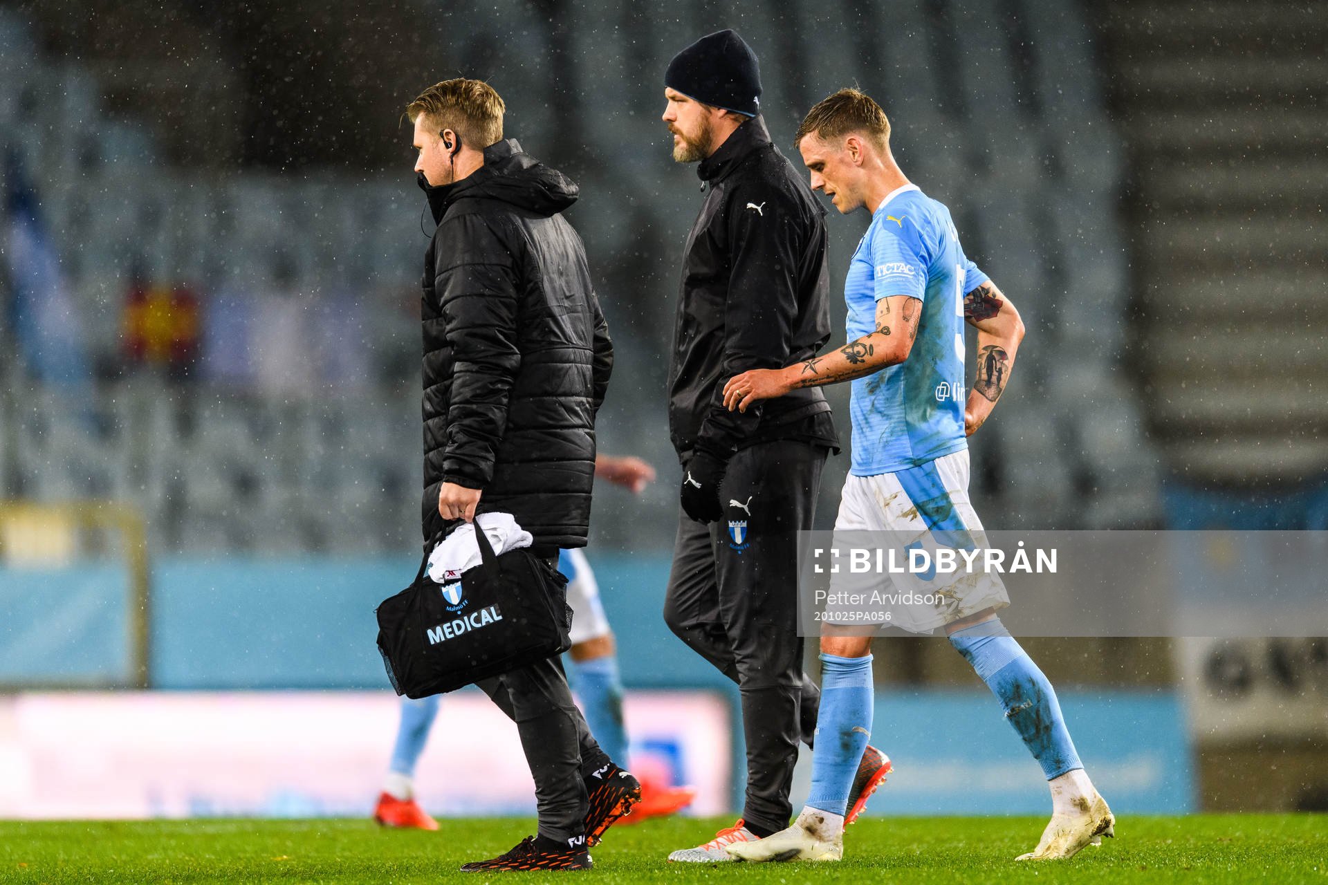 Malmö FFs Sören Rieks lämnar planen