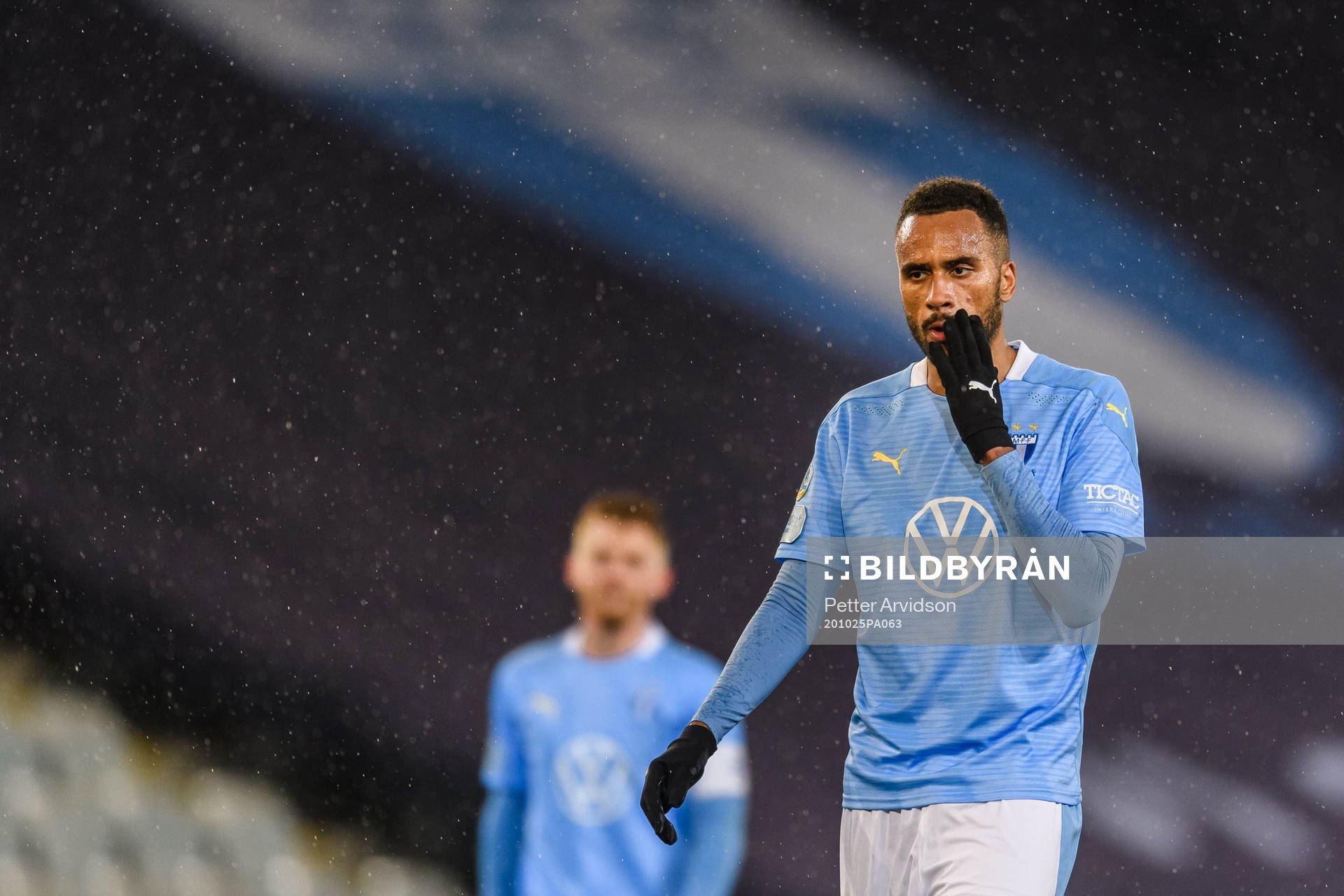 Malmö FFs Isaac Kiese Thelin deppar