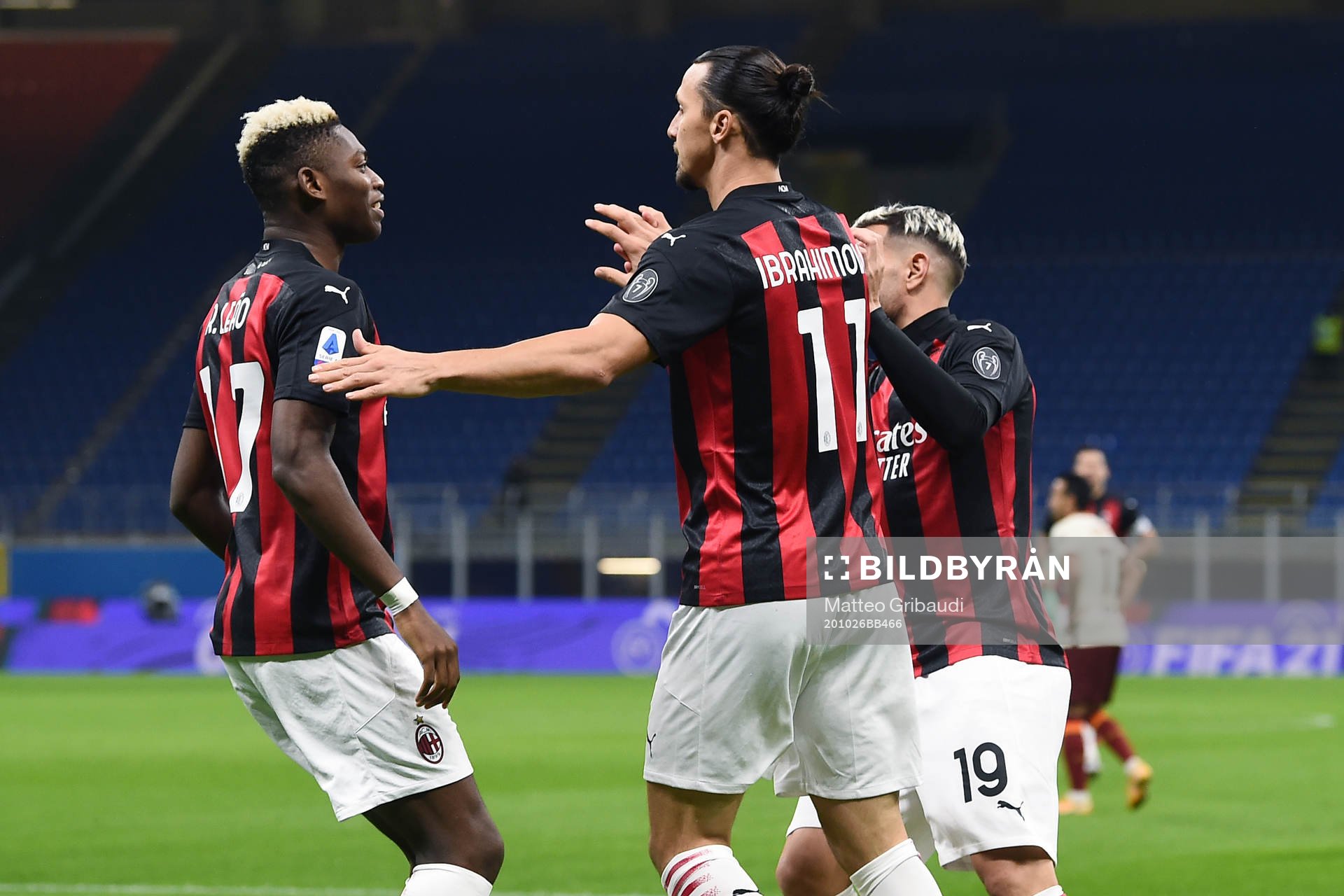 Zlatan Ibrahimovic of Milan celebrate with teammates
