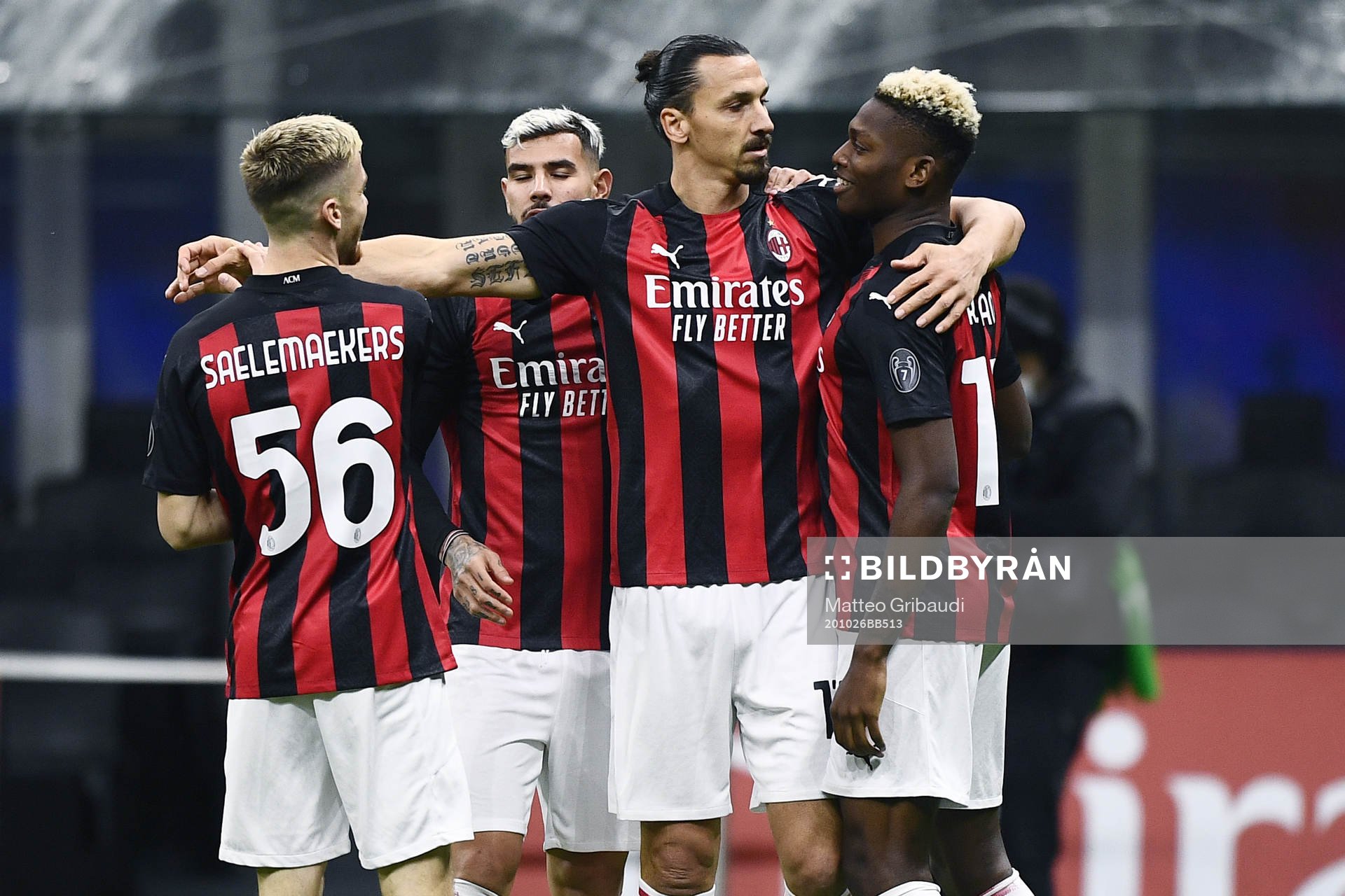 Zlatan Ibrahimovic of Milan celebrate with teammates