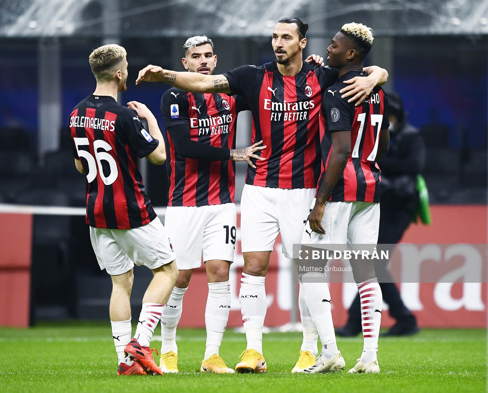 Zlatan Ibrahimovic of Milan celebrate with teammates
