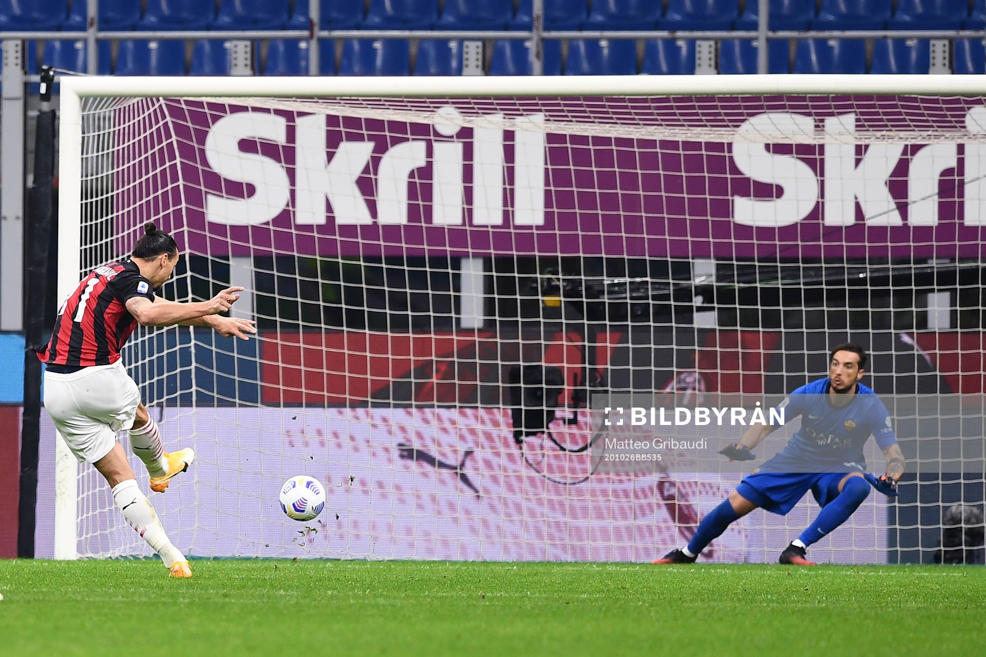 Zlatan Ibrahimovic of Milan scores the 3-2 goal with a