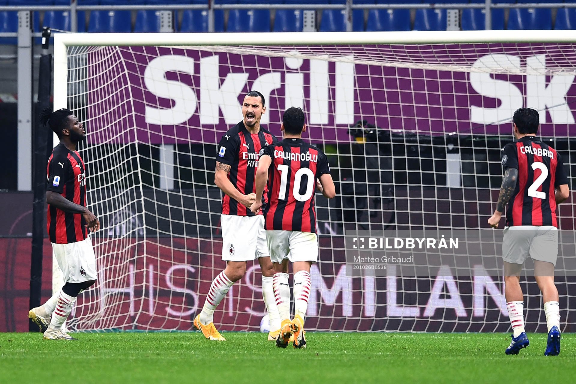 Zlatan Ibrahimovic of Milan celebrate with teammates