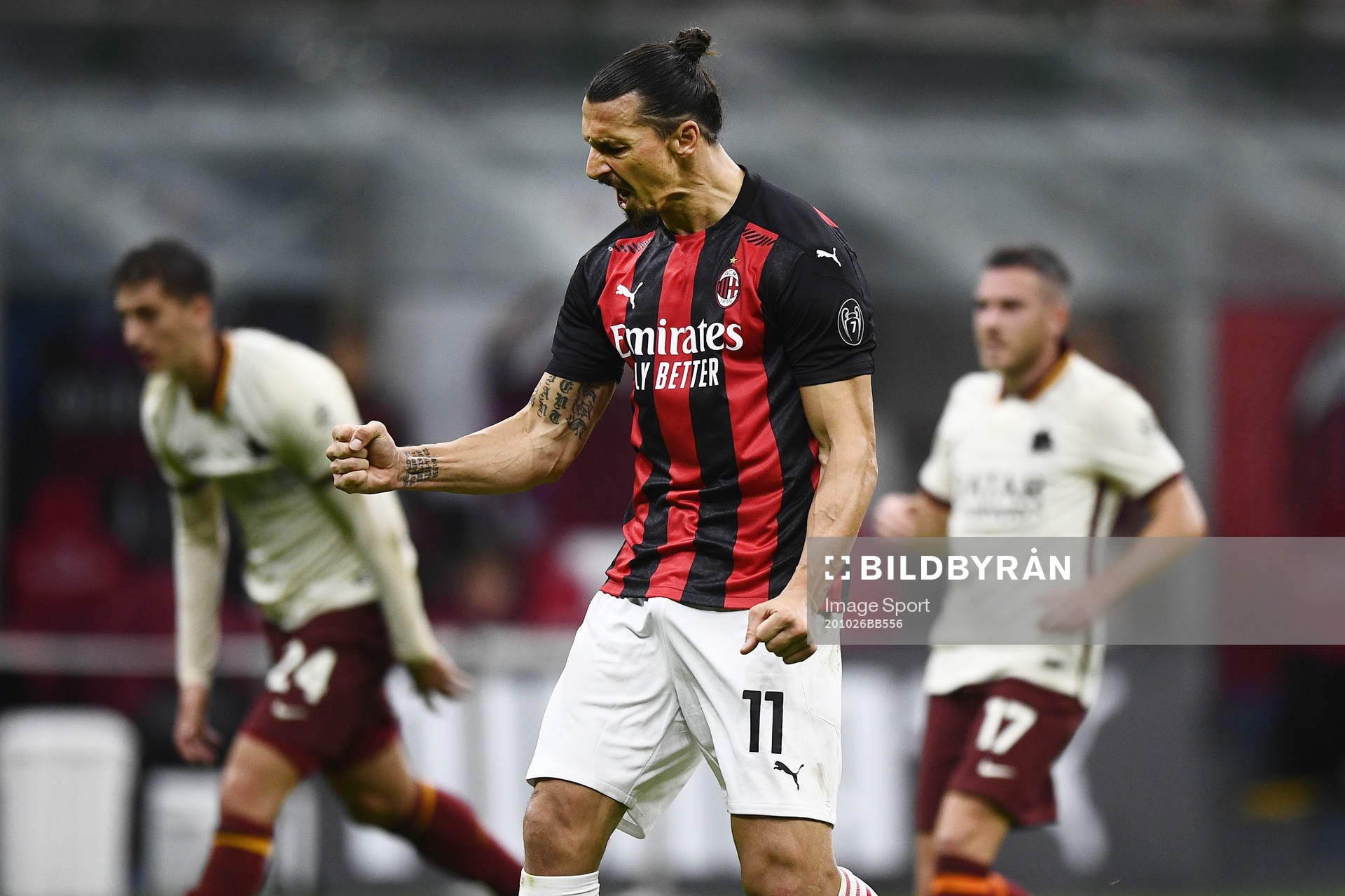 Zlatan Ibrahimovic of Milan celebrates