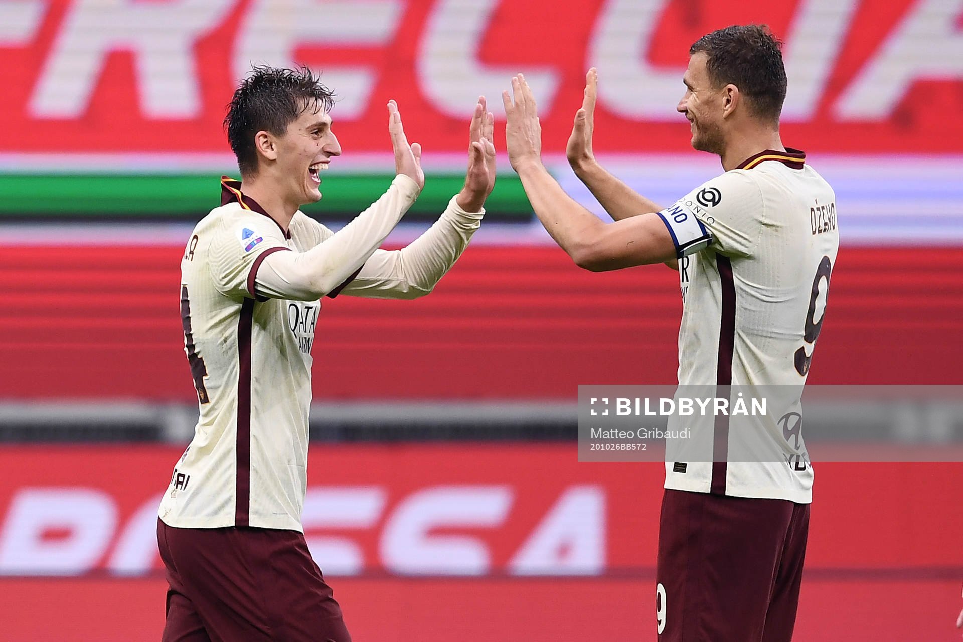 Marash Kumbulla of Roma celebrates