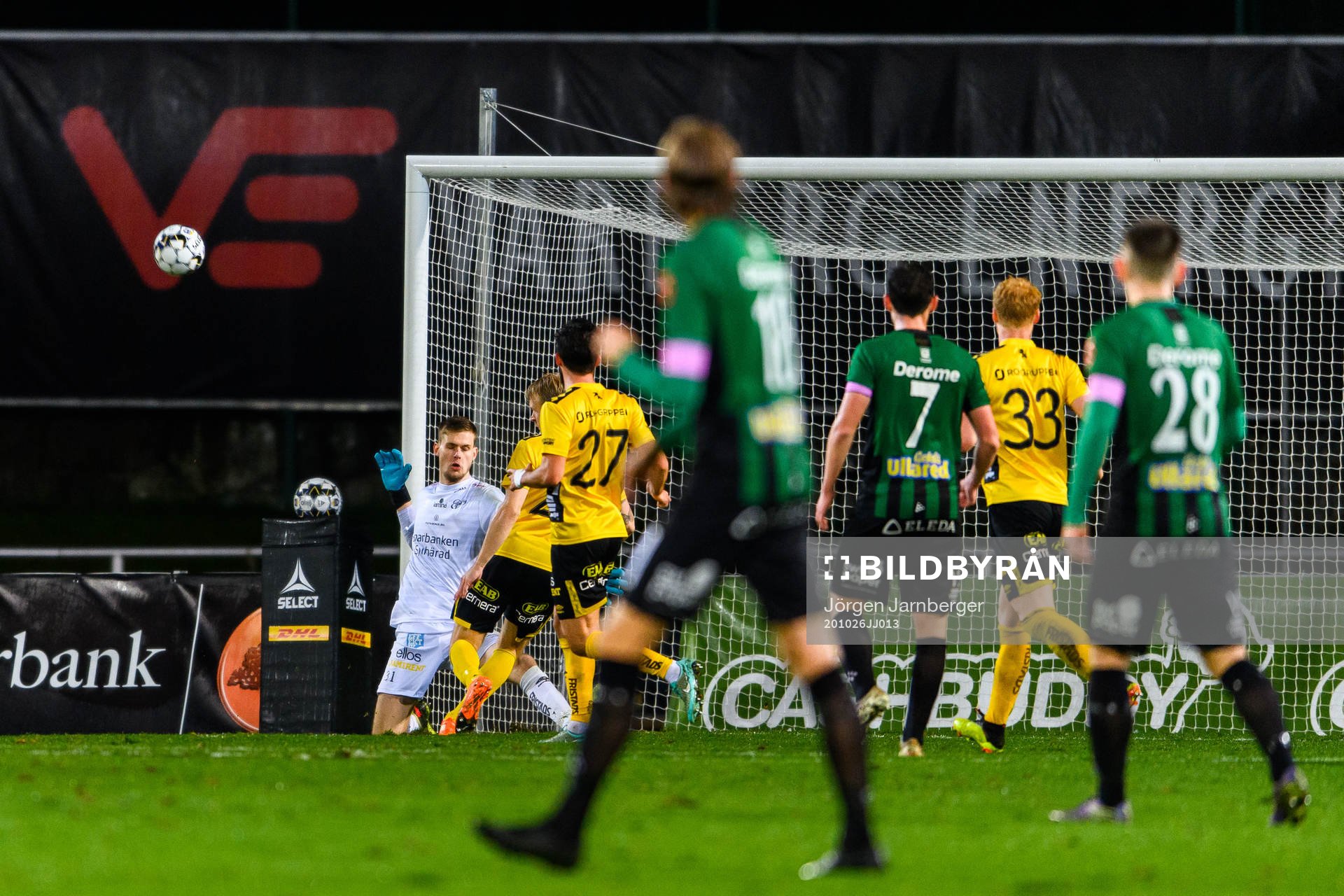 Elfsborgs målvakt Tim Rönning med en räddning