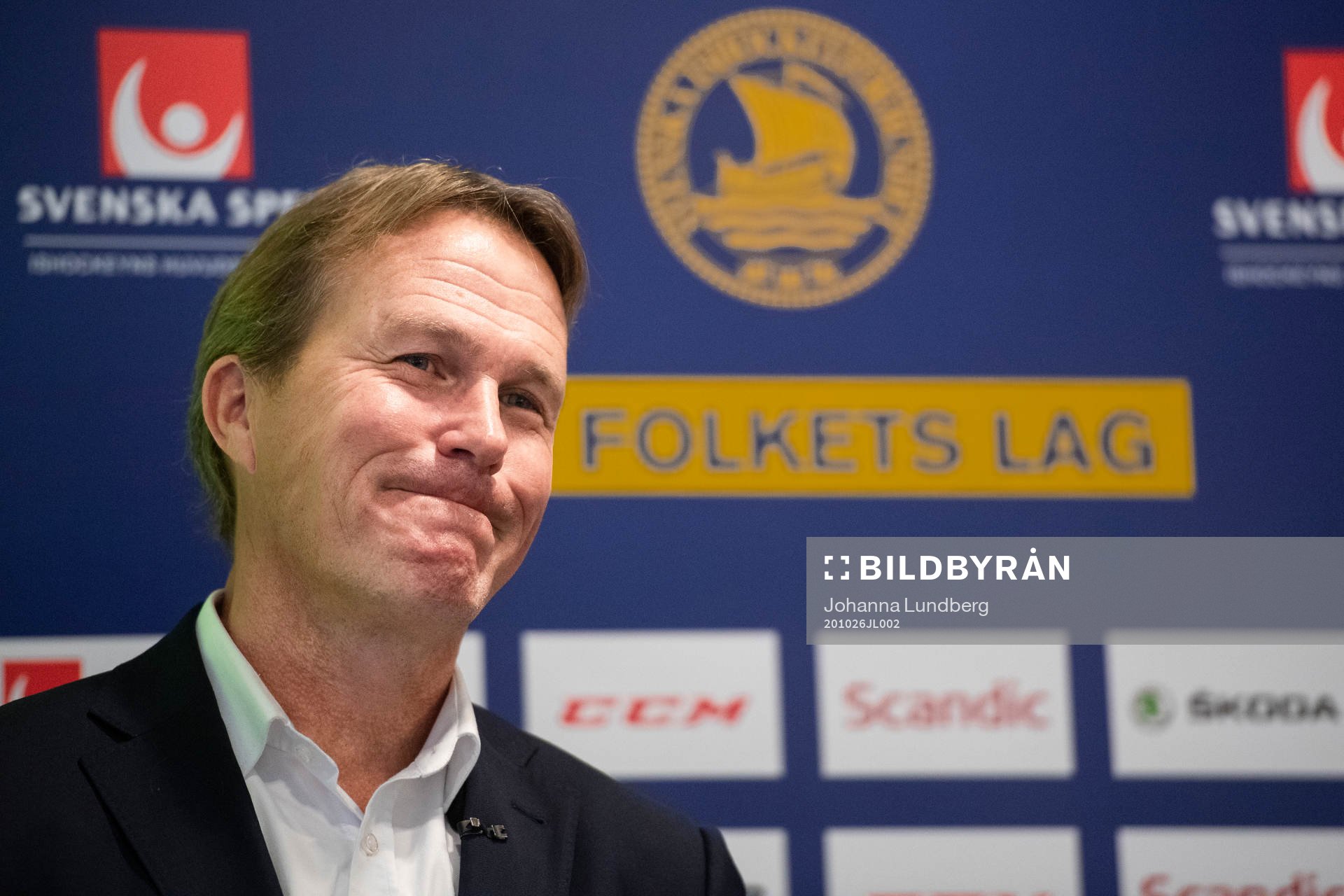 Förbundskapten Johan Garpenlöv presenterar truppen till