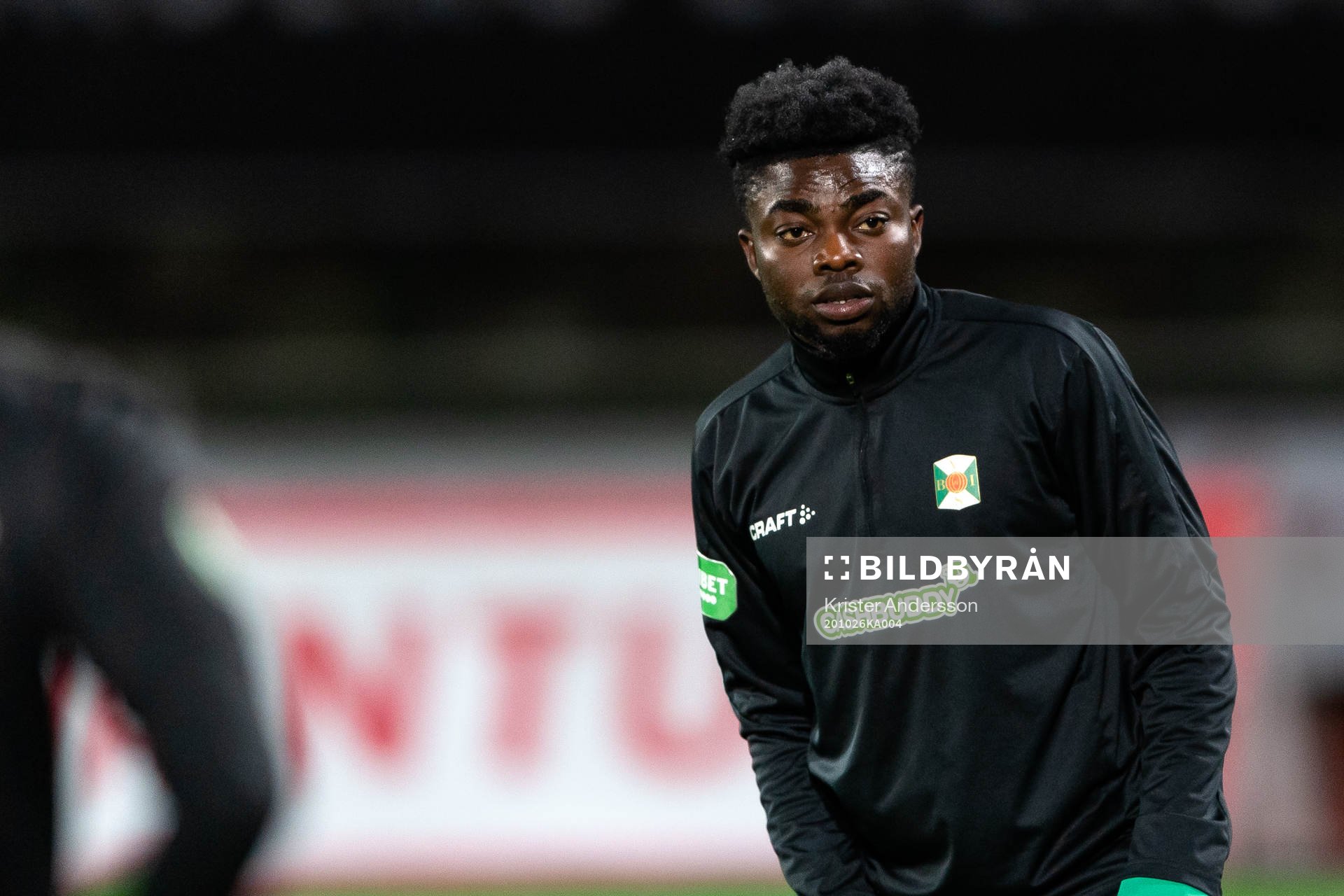 Varbergs Gideon Mensah före fotbollsmatchen i Allsvenskan