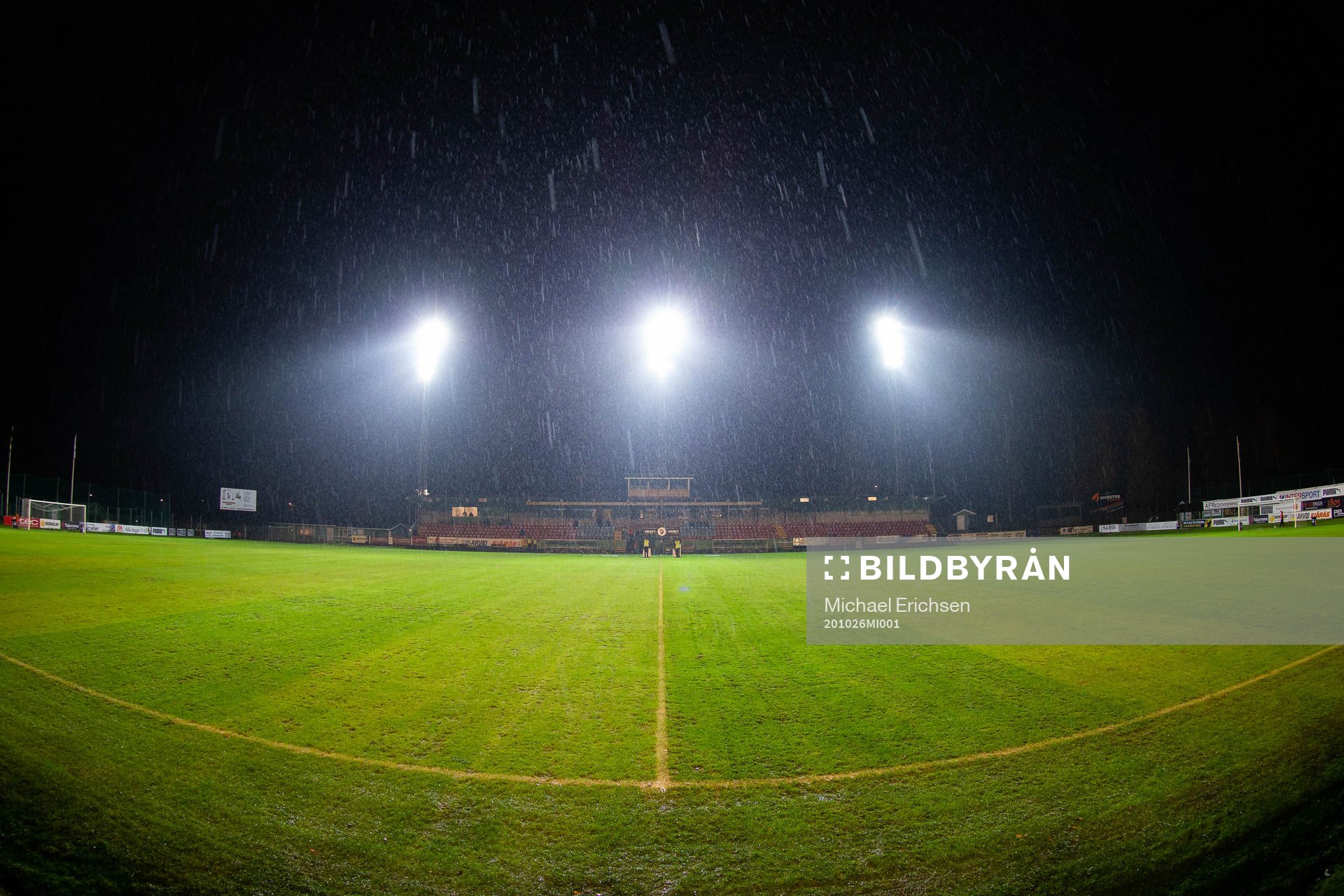 Arena Skarsjövallen innan fotbollsmatchen i Superettan