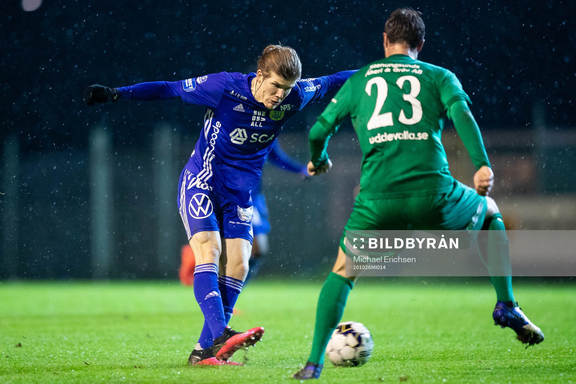 Sundsvalls Oliver Berg mot Ljungskiles Niklas Olsson