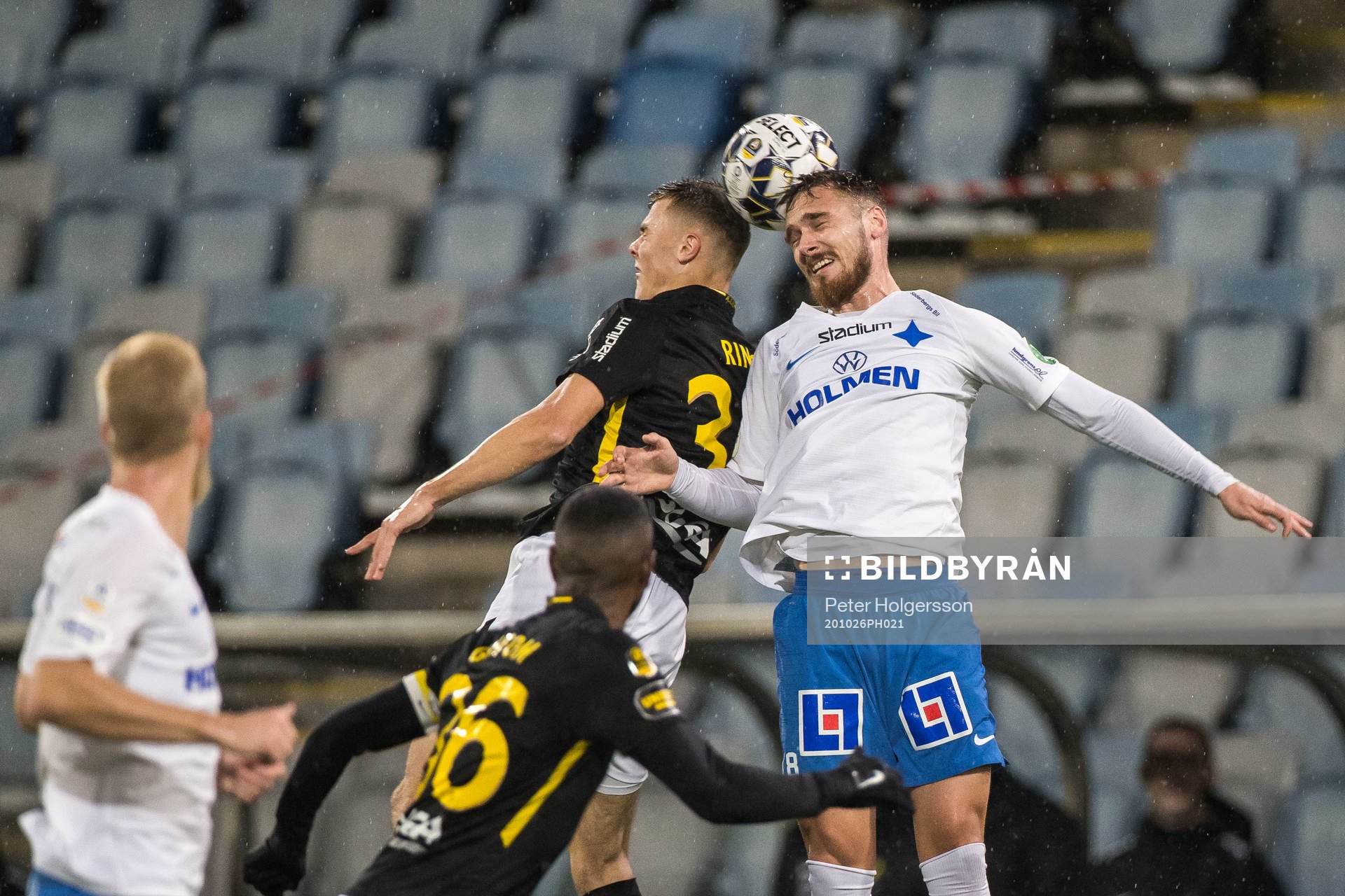 s Erik Ring och IFK Norrköpings Linus Wahlqvist