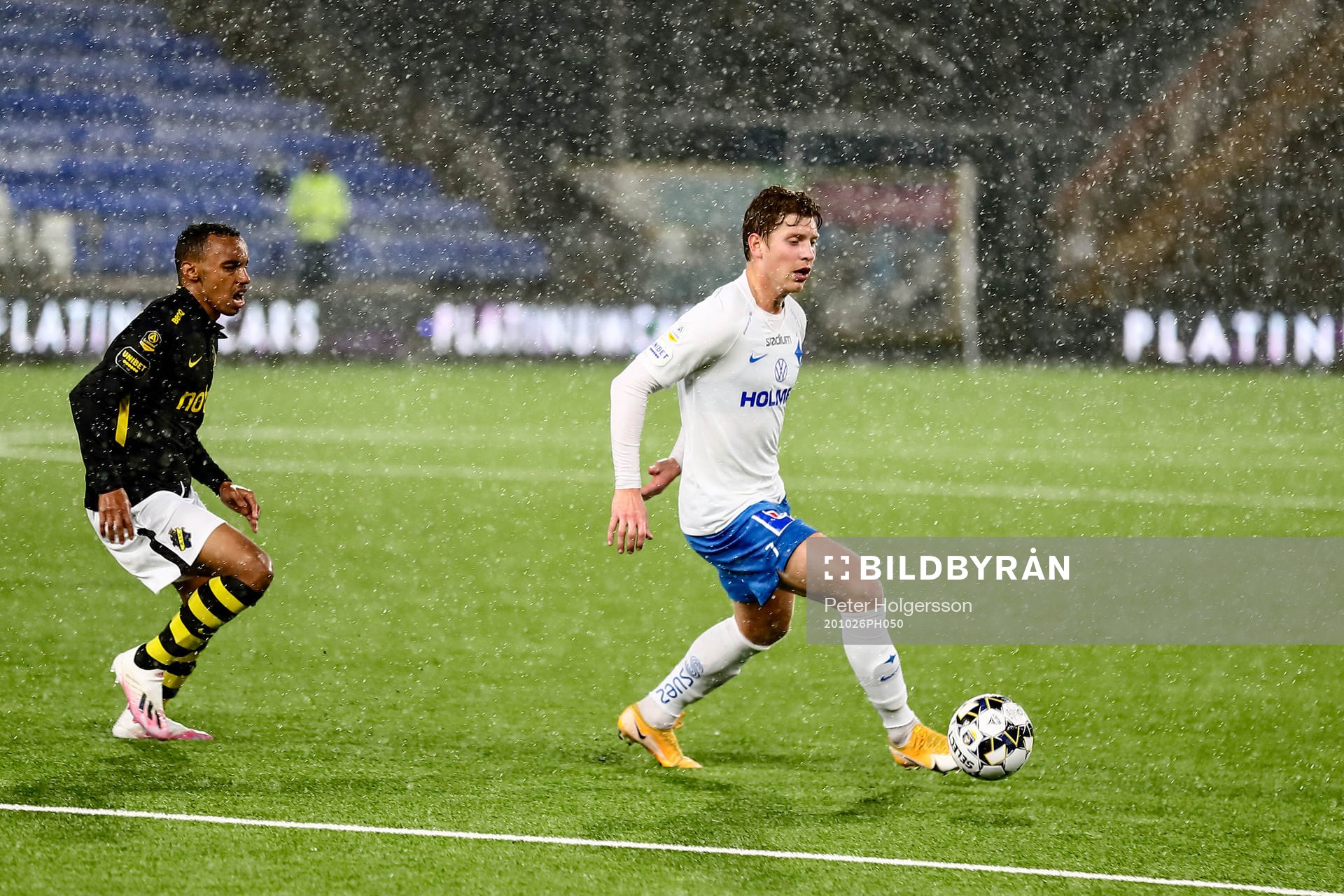 s Bilal Hussein och IFK Norrköpings Alexander Fransson
