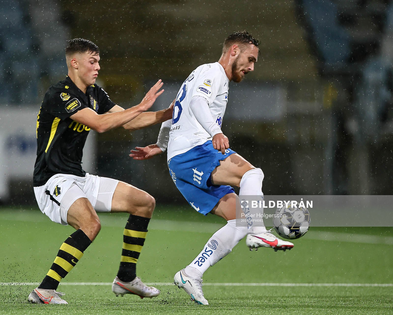 s Erik Ring och IFK Norrköpings Linus Wahlqvist