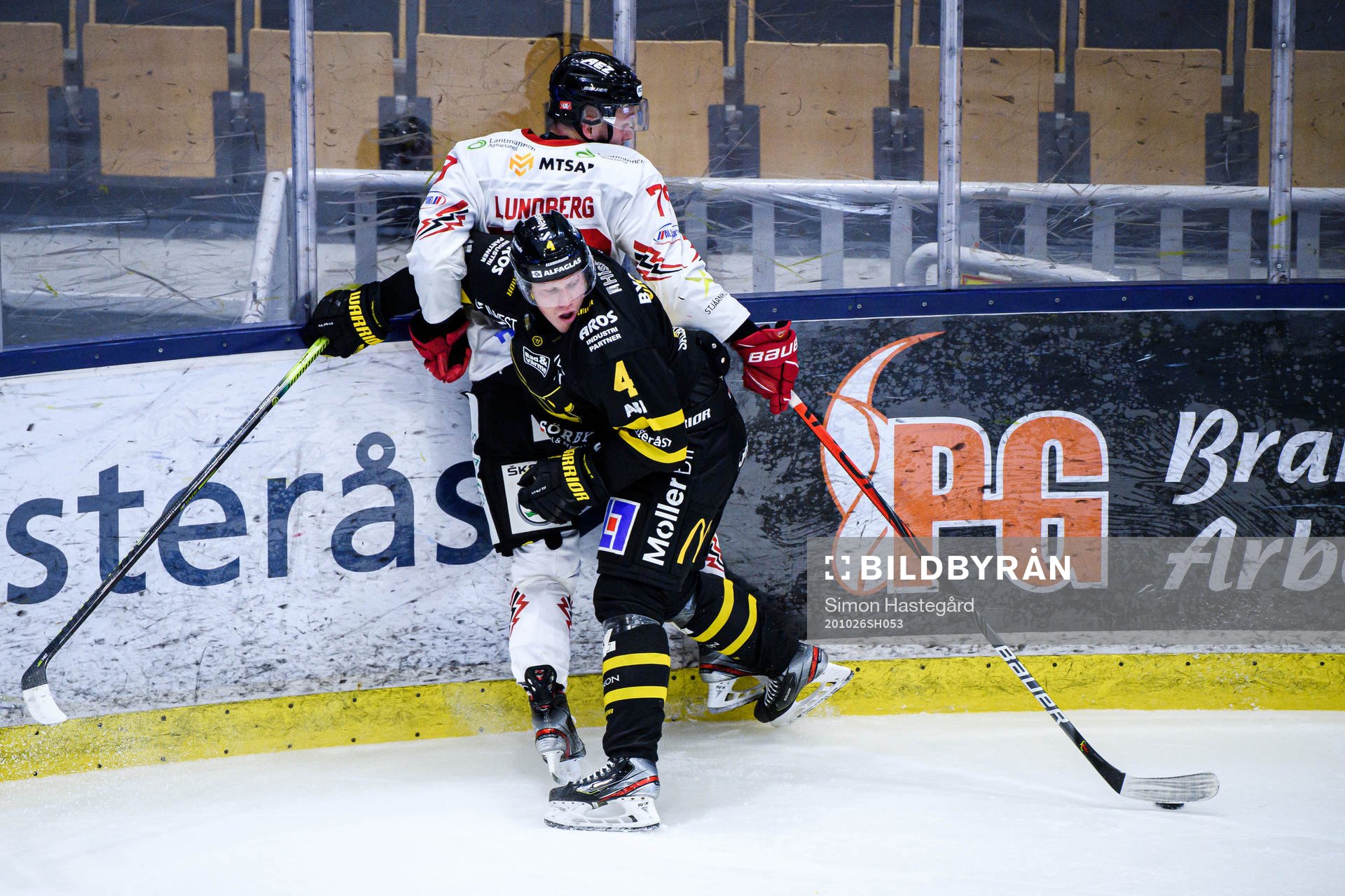 Vita Hästens Emil Lundberg och Västerås Niclas Lundgren