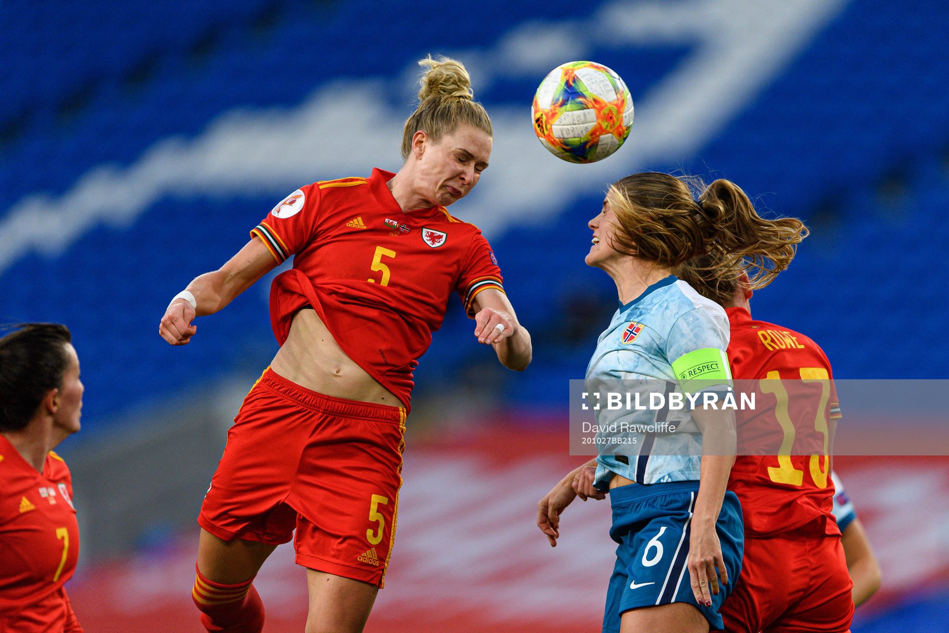 Rhiannon Roberts of Wales and Maren Mjelde of Norway