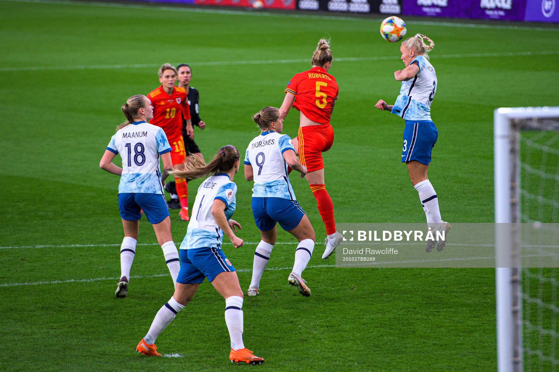 Maria Thorisdottir of Norway and Rhiannon Roberts of Wales