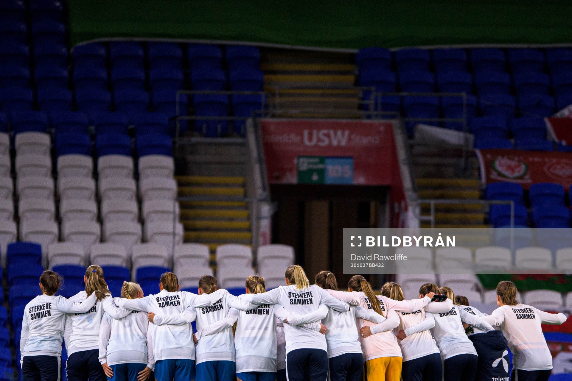 Players of Norway celebrate after the UEFA Women's Euro Qualifier football match between Wales and Norway on October 27, 2020 in Cardiff.