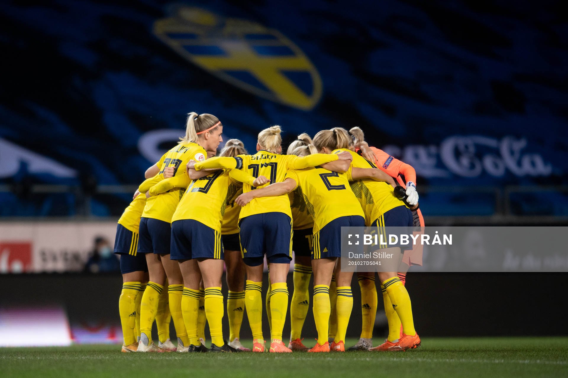 The Swedish team is gathered