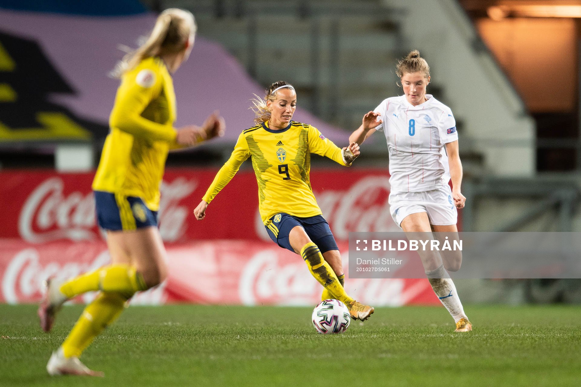 Kosovare Asllani of Sweden and Karólína Lea