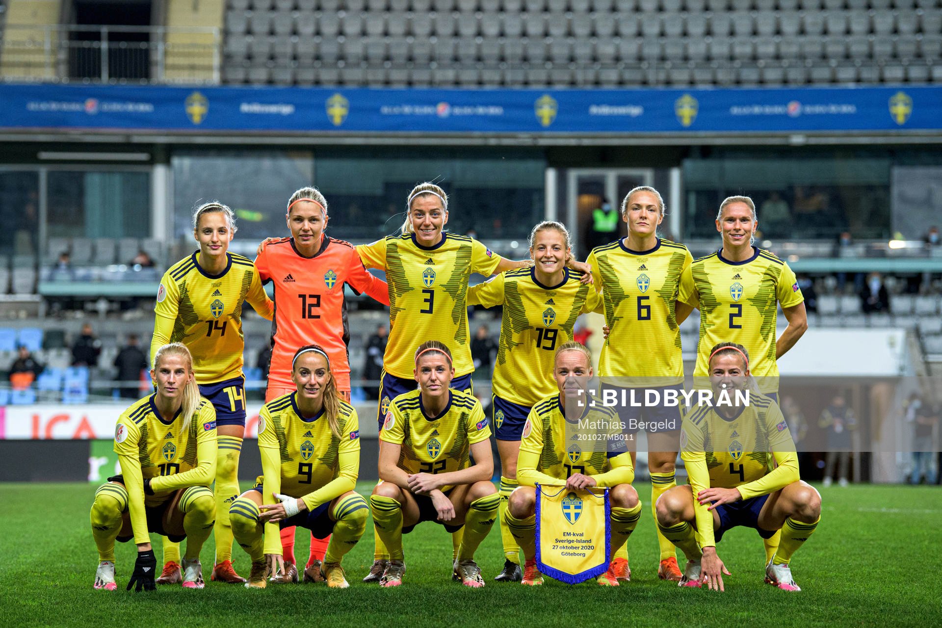 Players of Sweden pose for a team photo