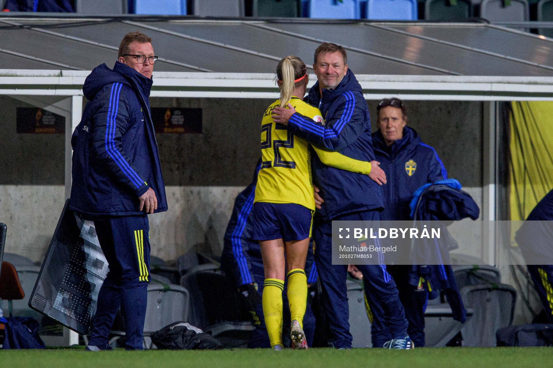 Olivia Schough and Peter Gerhardsson, head coach of Sweden