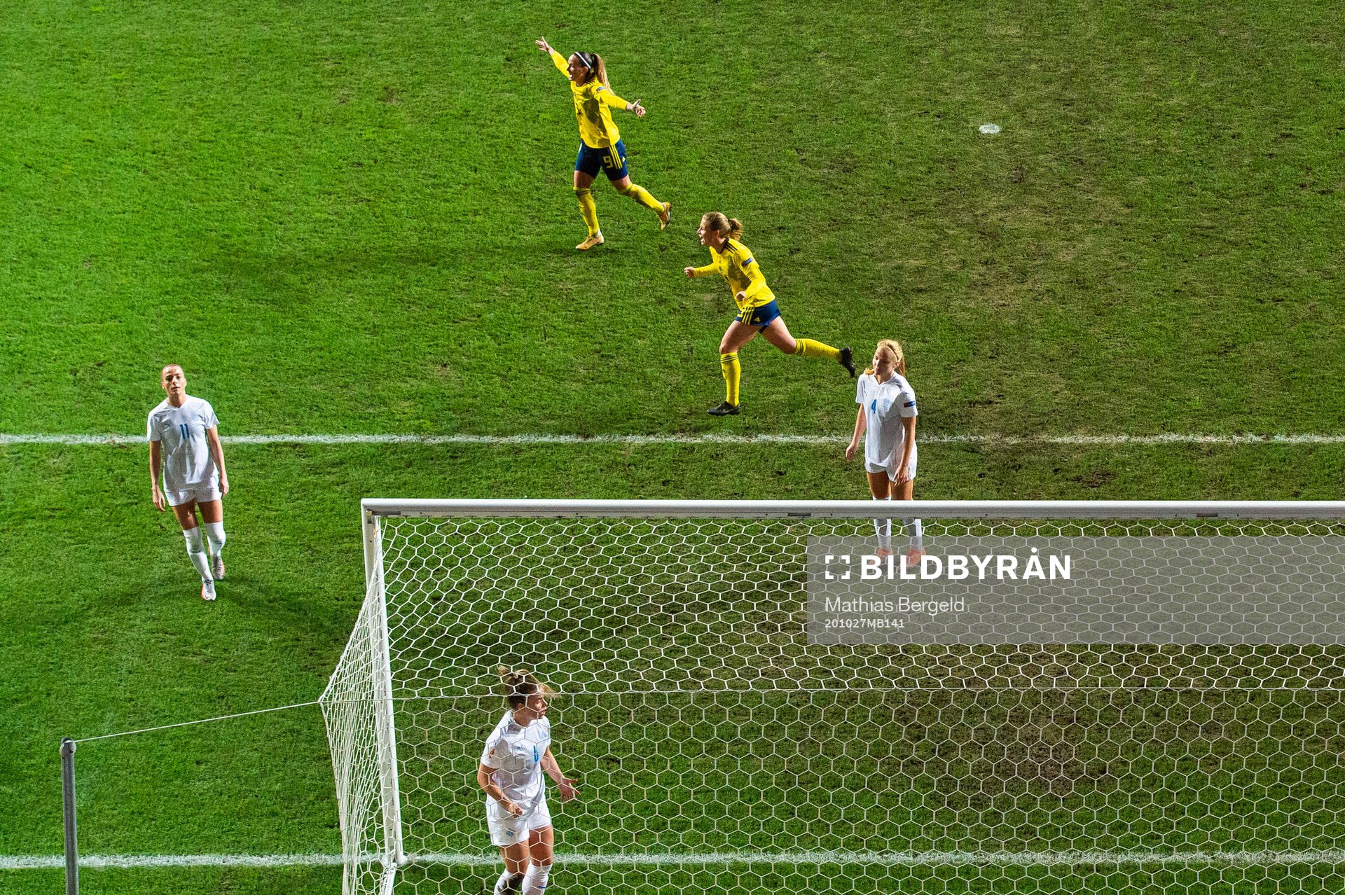 Kosovare Asllani and Anna Anvegård of Sweden celebrate