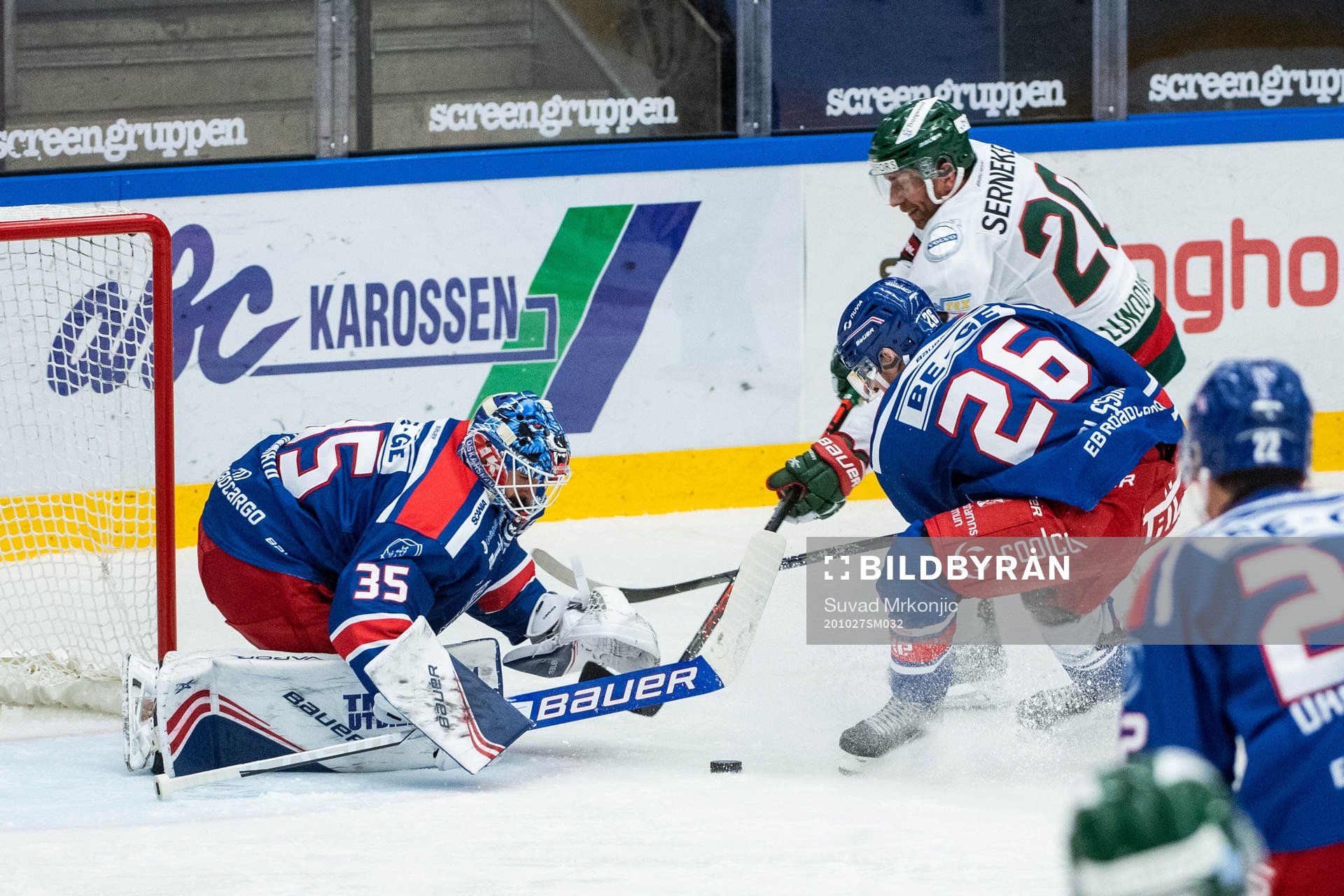 Oskarshamns målvakt Joe Cannata och Filip Karlsson mot