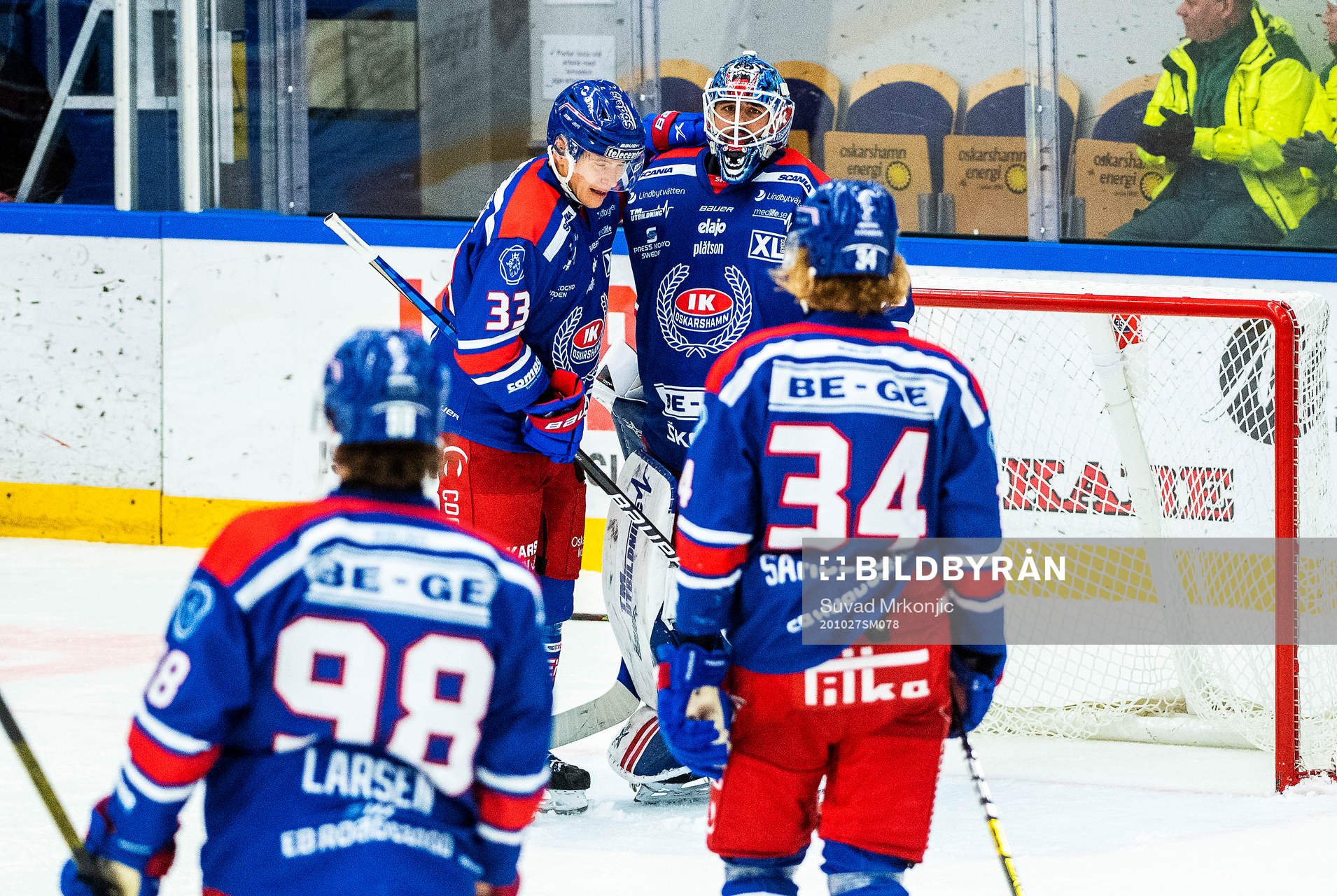 Oskarshamns målvakt Joe Cannata jublar