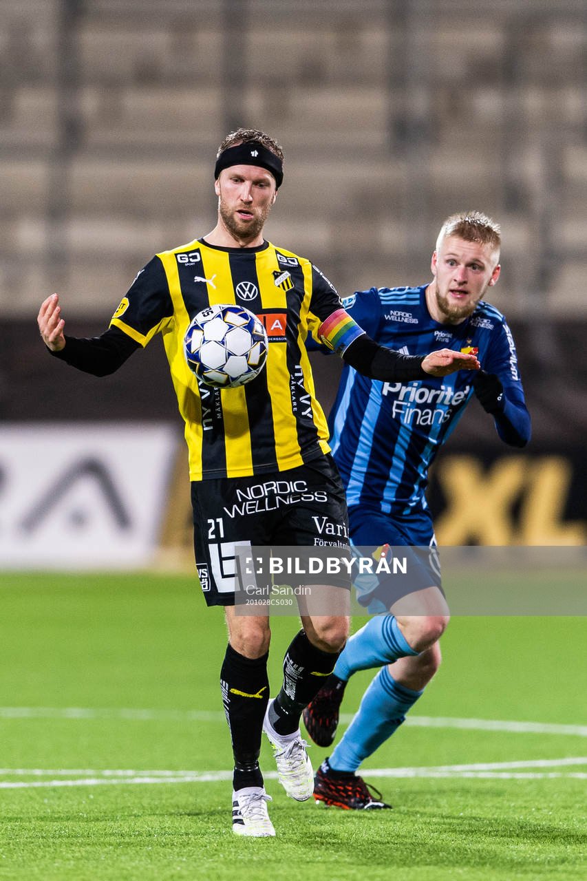 Häckens Rasmus Lindgren och Djurgårdens Kalle Holmberg