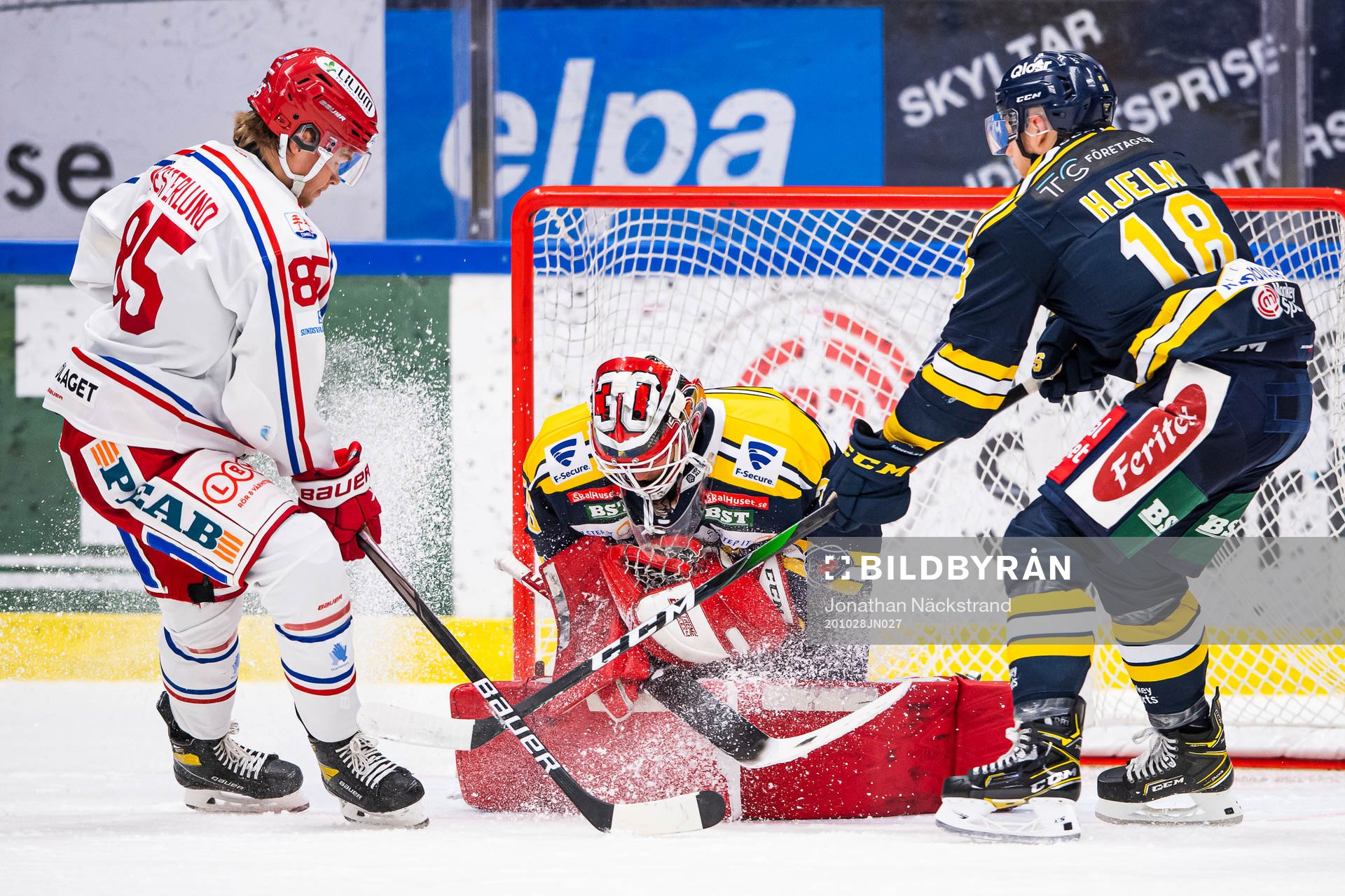 Södertäljes målvakt Filip Gustavsson, Andreas Hjelm och