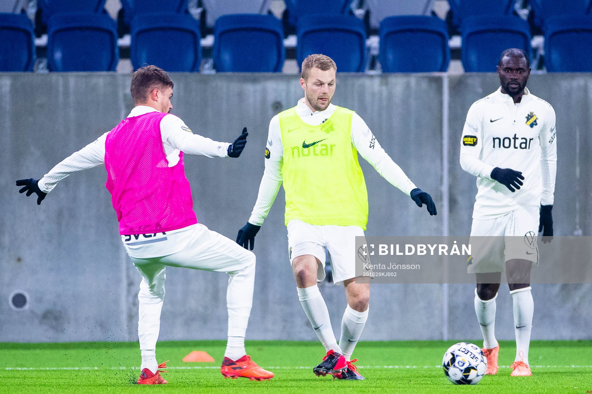 s Sebastian Larsson