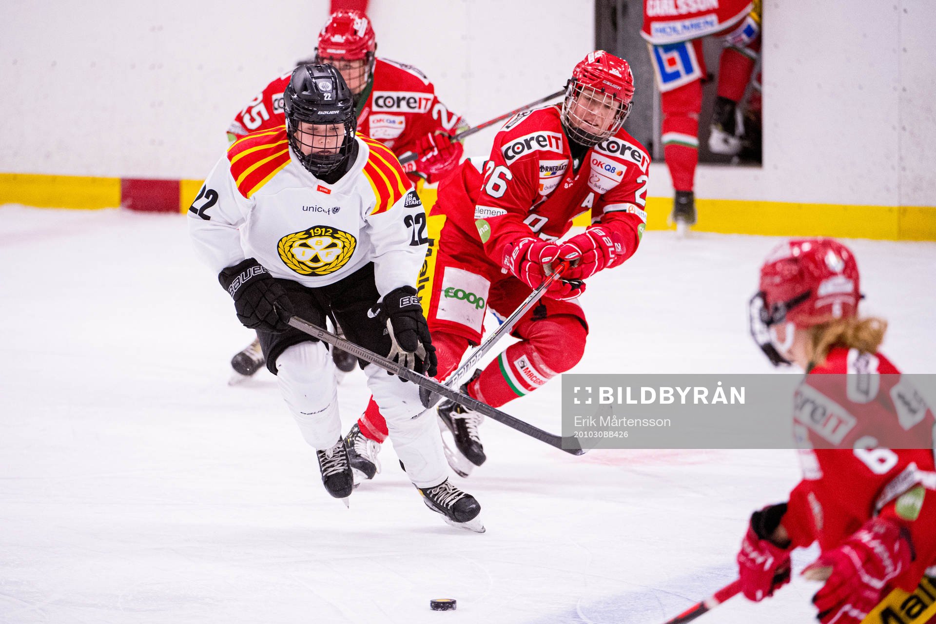 Brynäs Hanna Thuvik och Modos Marion Allemoz