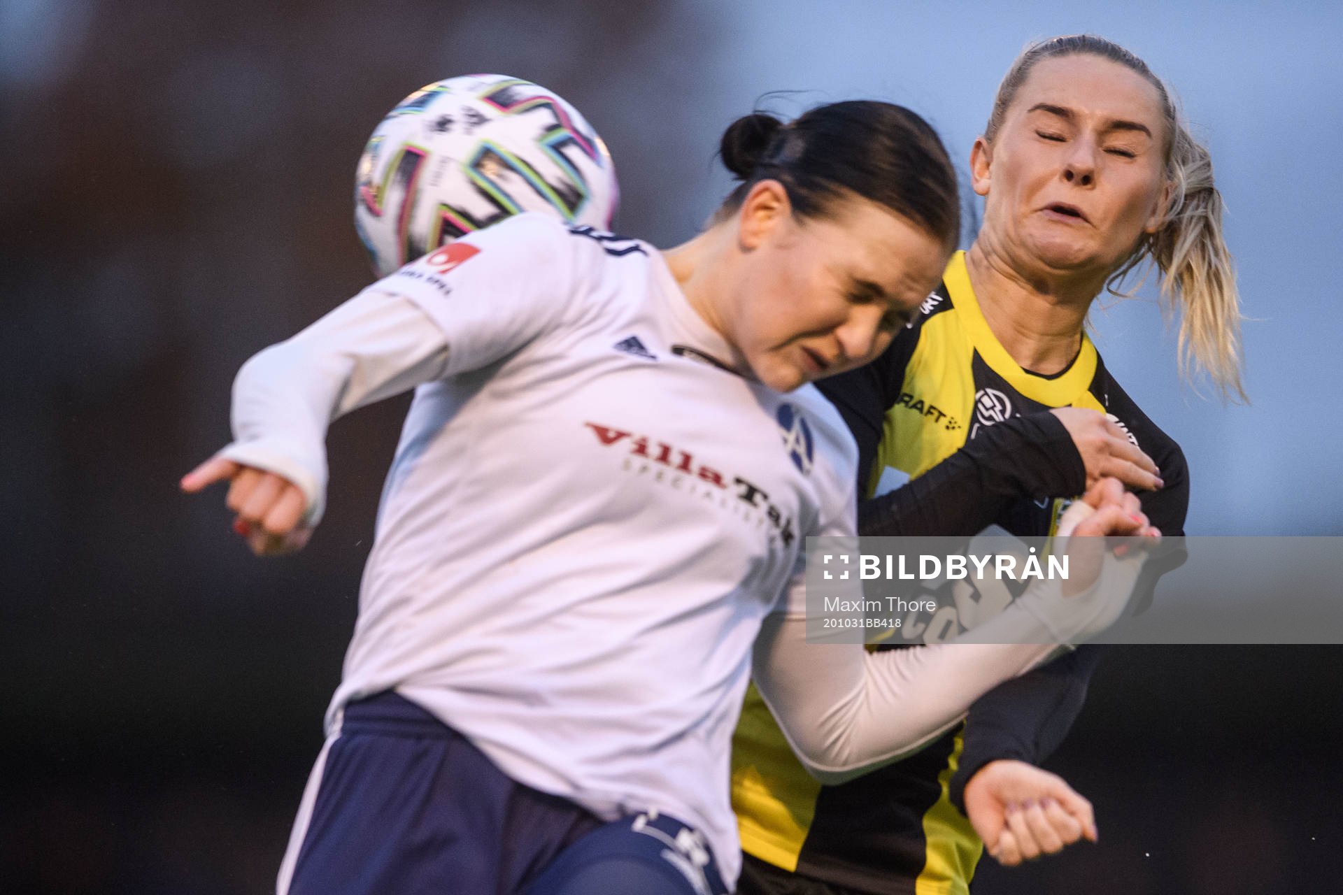 Älvsjös Linda Nieminen och Hammarbys Emma Jansson